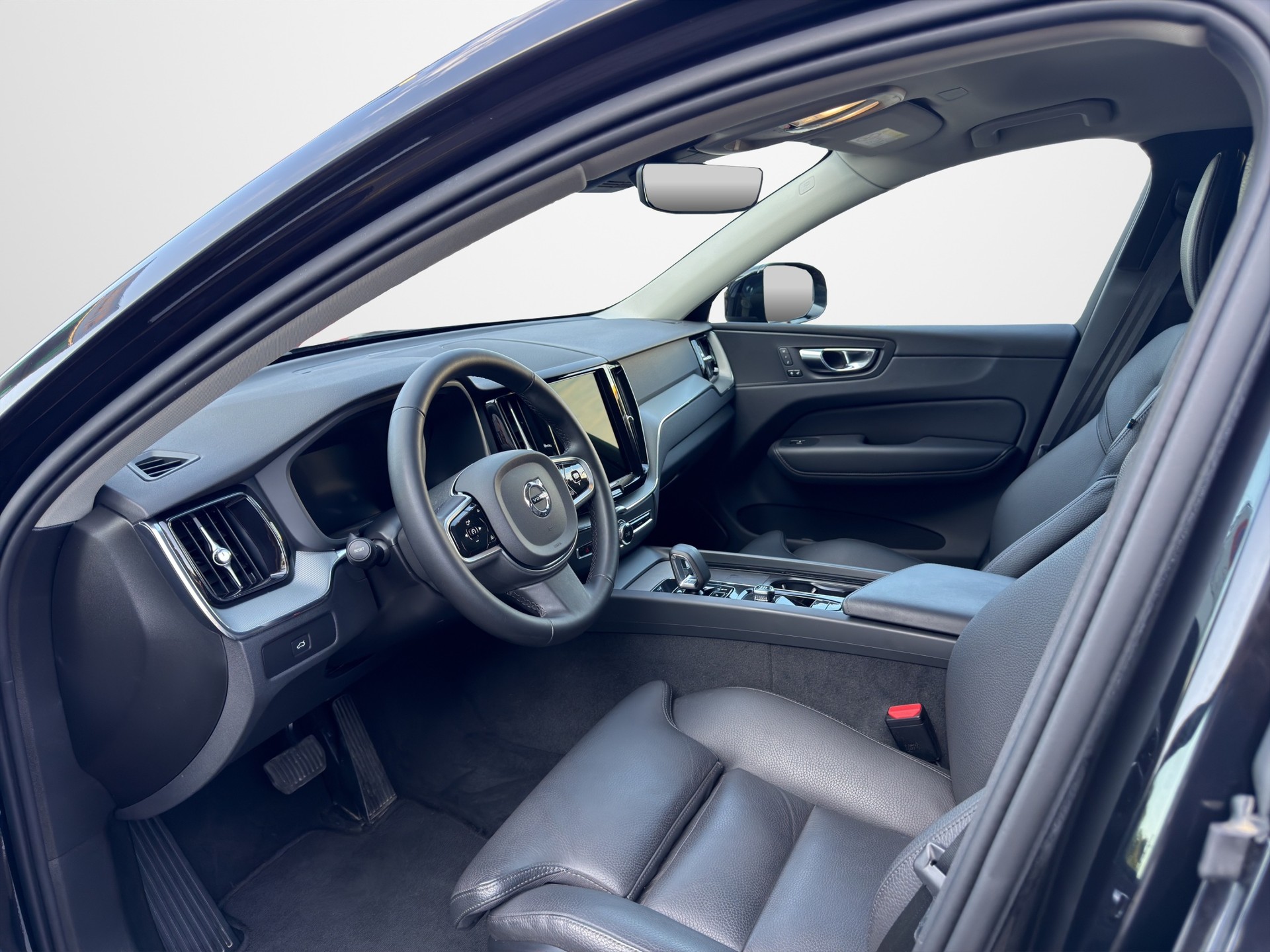 VOLVO XC60 2.0 B5 MH Plus Dark AWD-image-7
