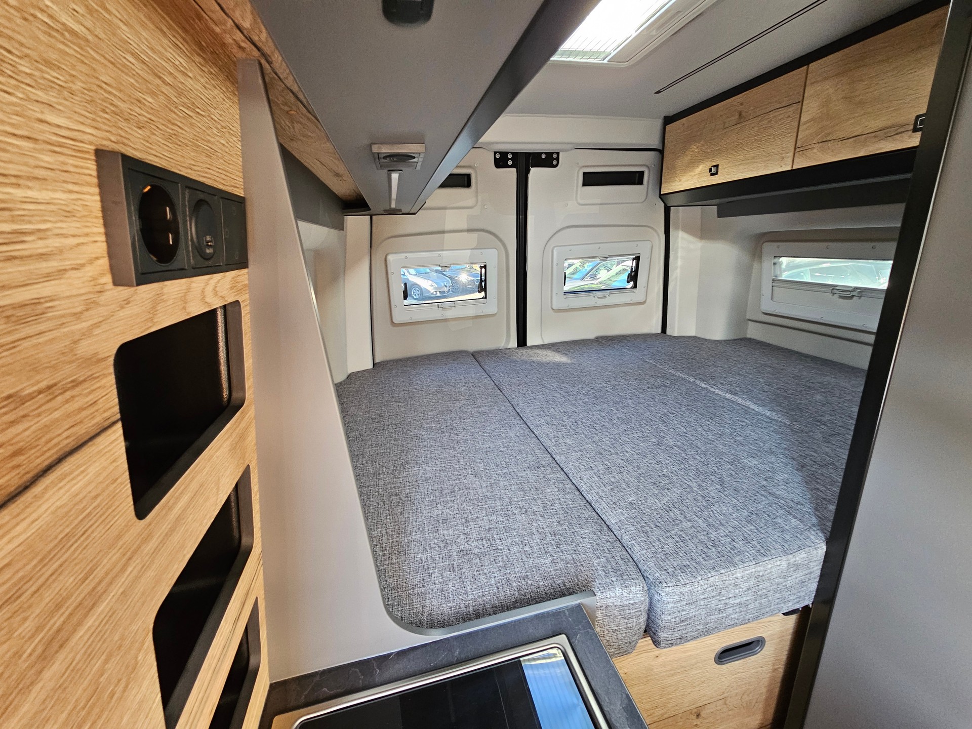 MERCEDES-BENZ Pössl RoadstAr XT - 190 PS - 4x4 - 9G-Tronic-image-10