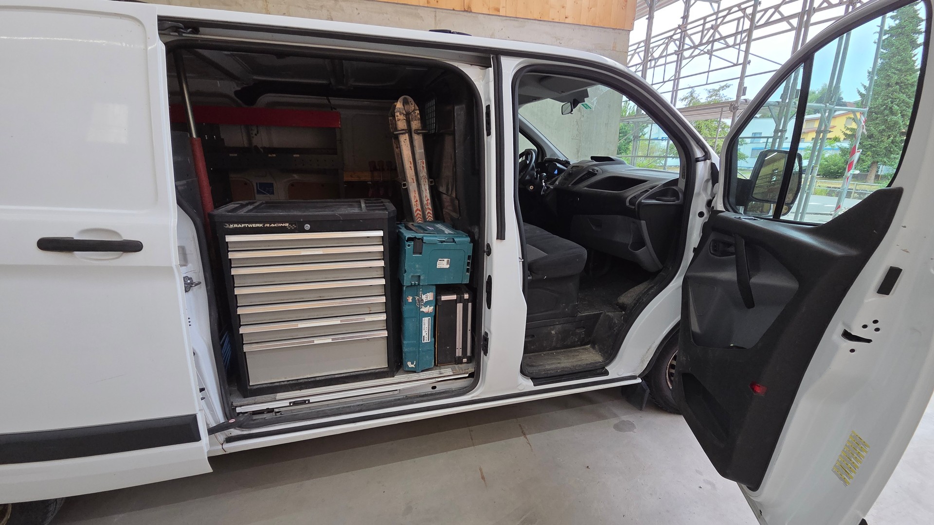 FORD TRANSIT CUSTOM-image-2