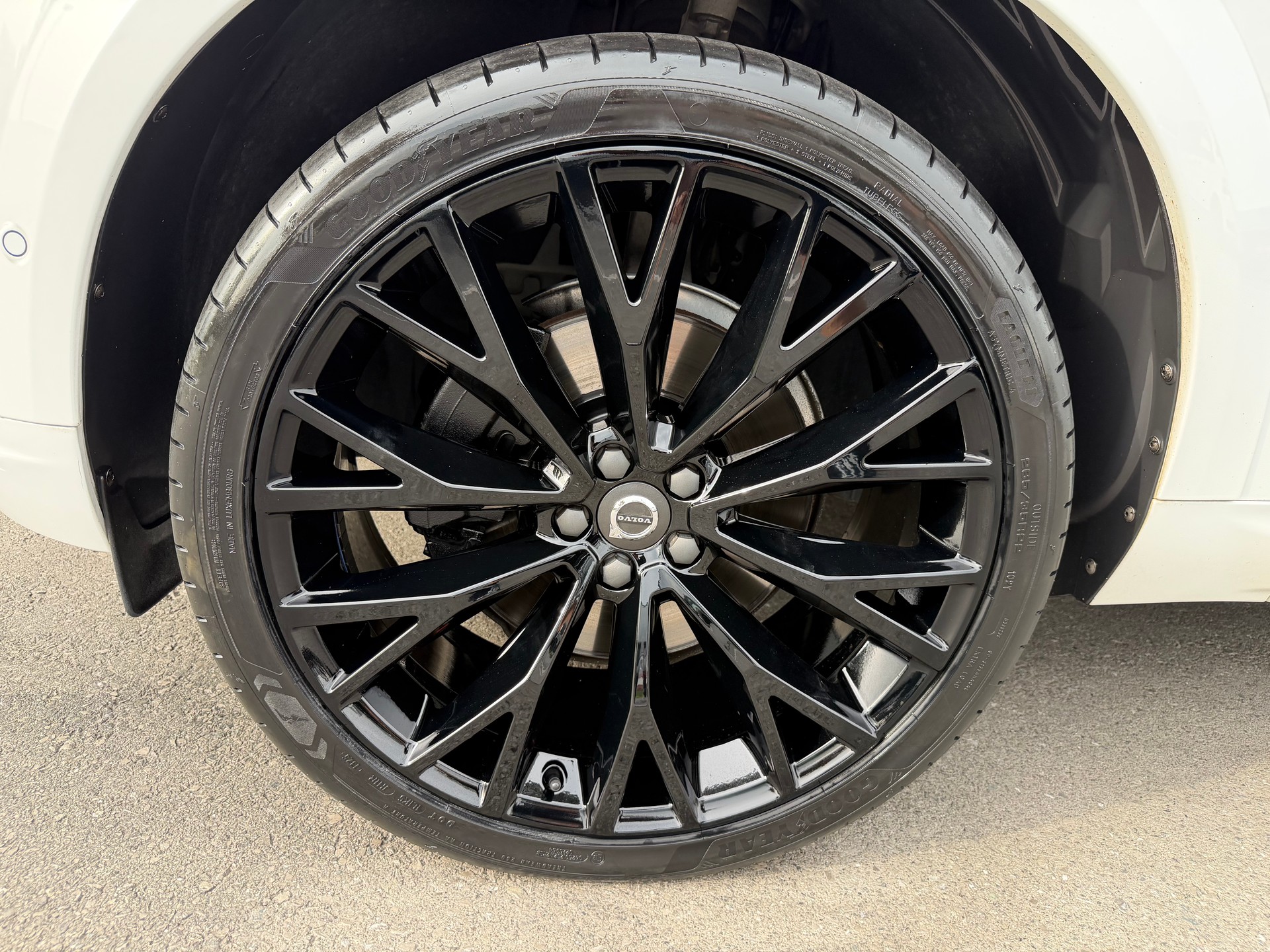 VOLVO XC60 T8 eAWD R-Design Geartronic-image-12