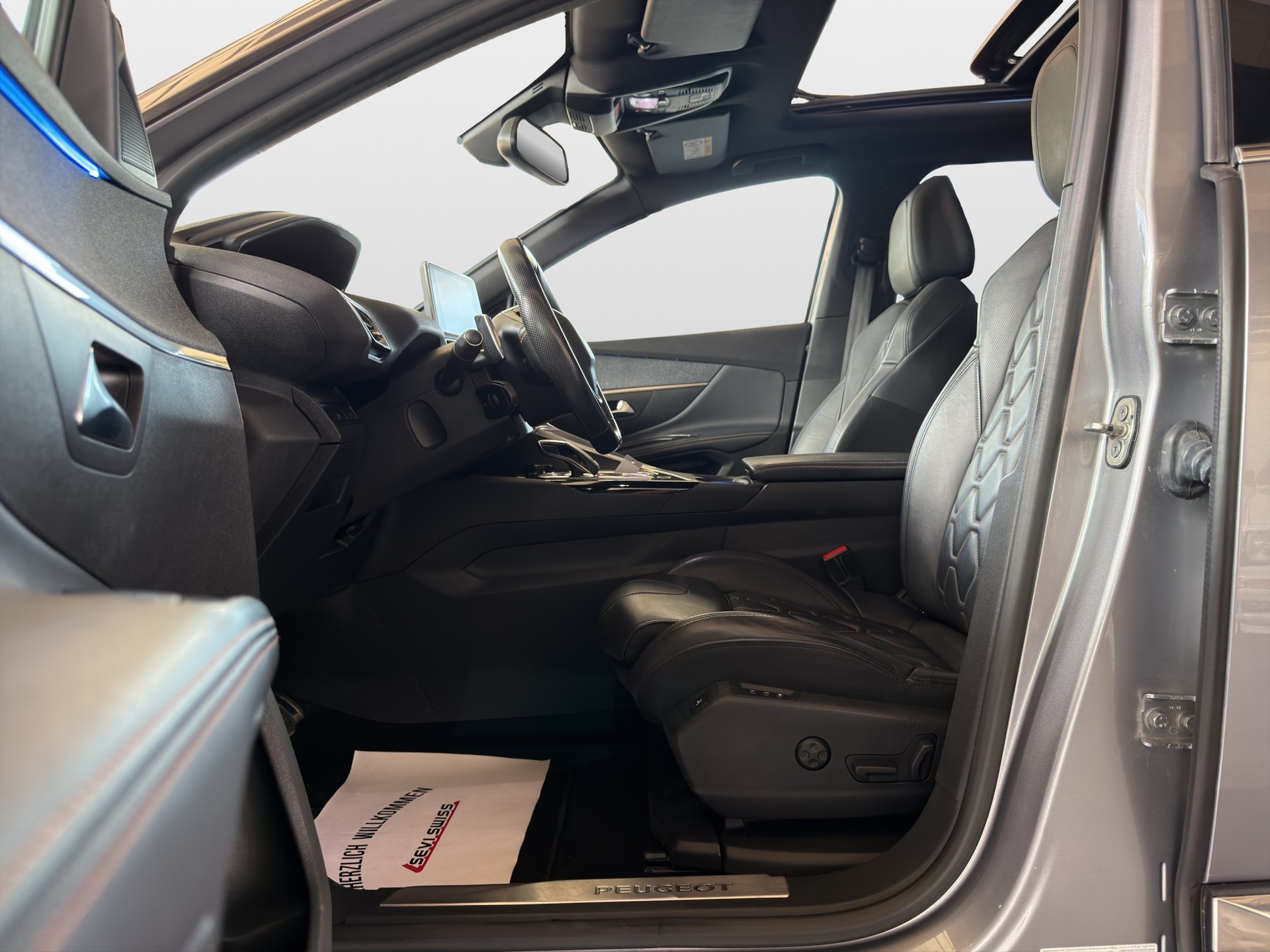 PEUGEOT 5008 1.6Pure Tech GT Line EAT8*Frisch ab MFK,1 Jahr oder 20000km Garantie auf Motor und Getriebe inkl.*-image-9