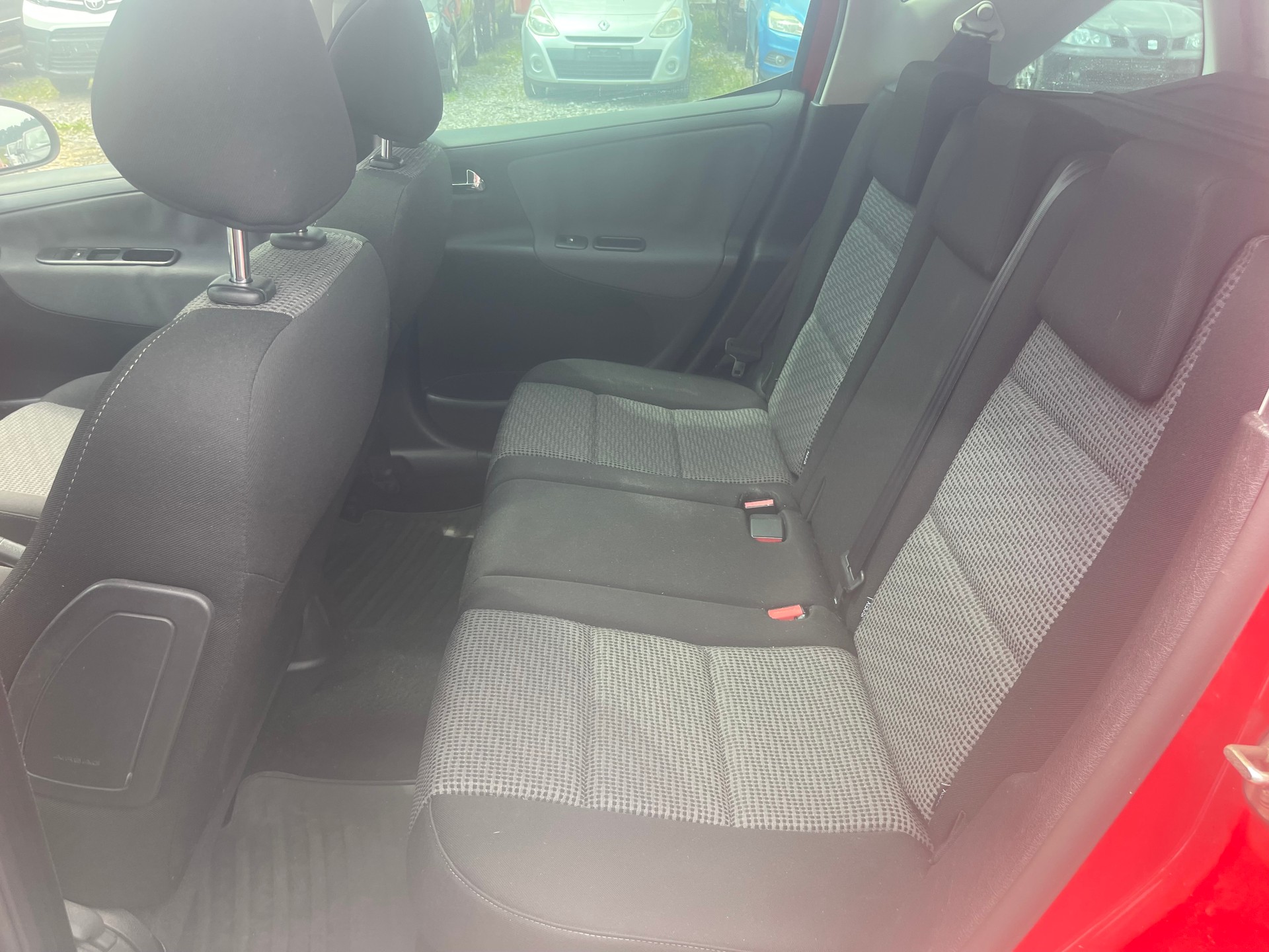 PEUGEOT 207 SW 1.6 16V Sport-image-6