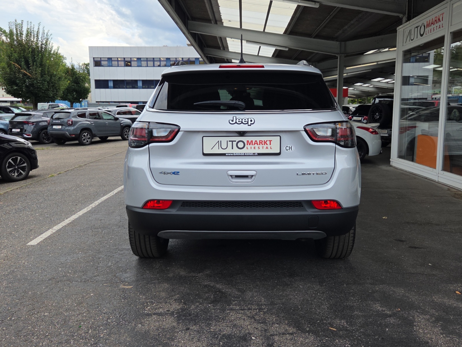 JEEP Compass 1.3 T PHEV Limited Plus AWD-showroom-element-3