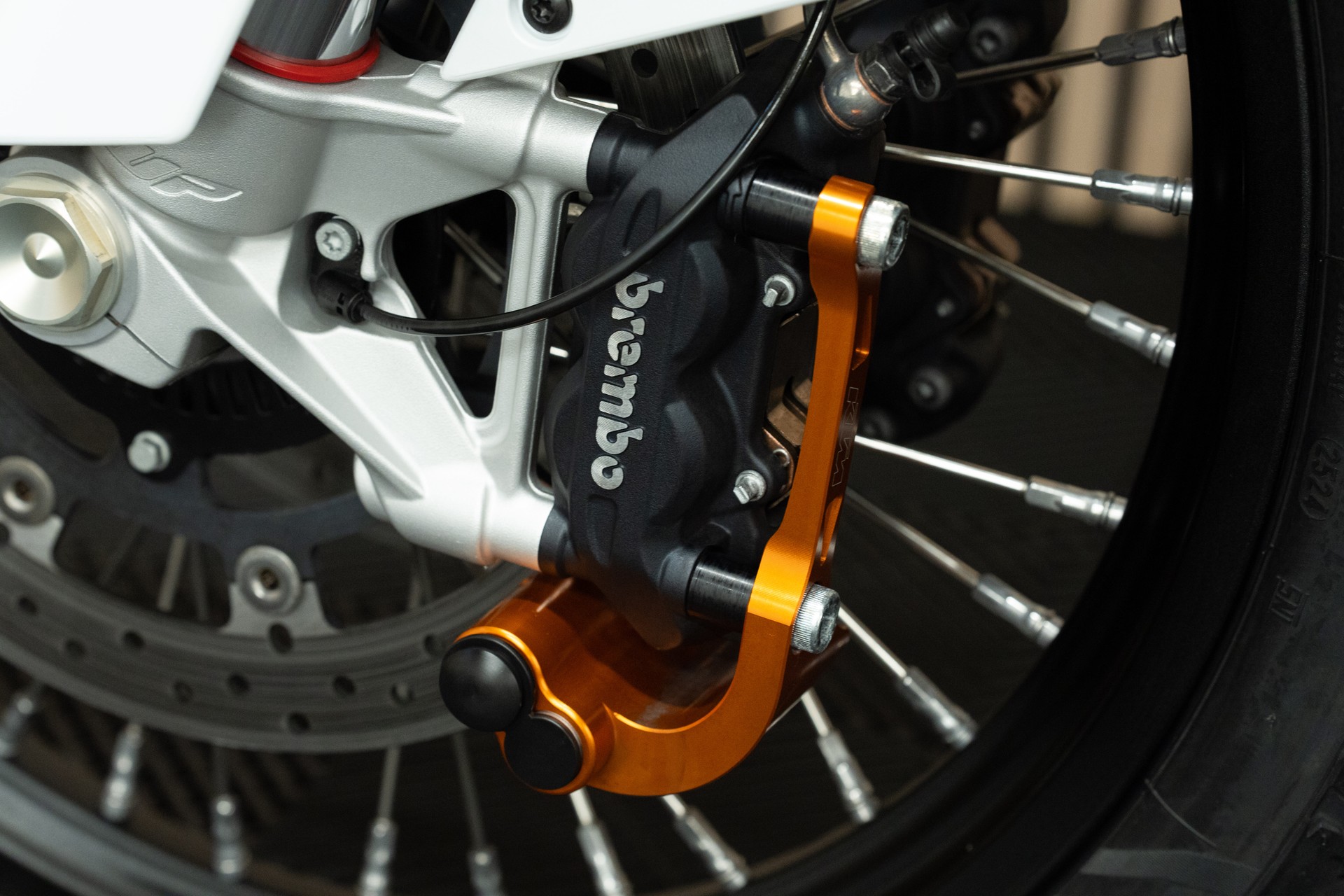 KTM 1290 Super Adventure R-showroom-element-3