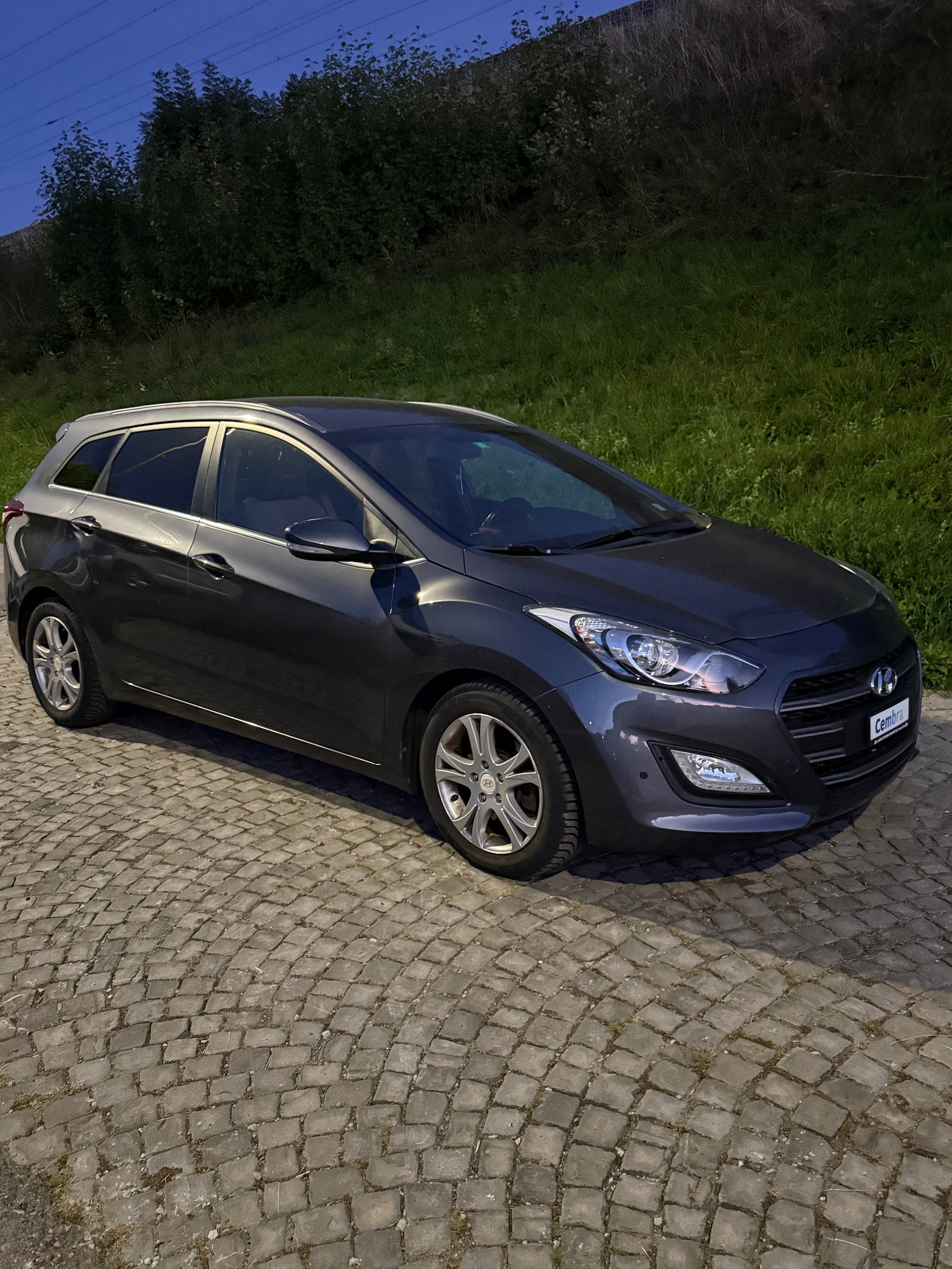 HYUNDAI i30 Wagon 1.6 CRDi Vertex Automatic DCT-showroom-element-2