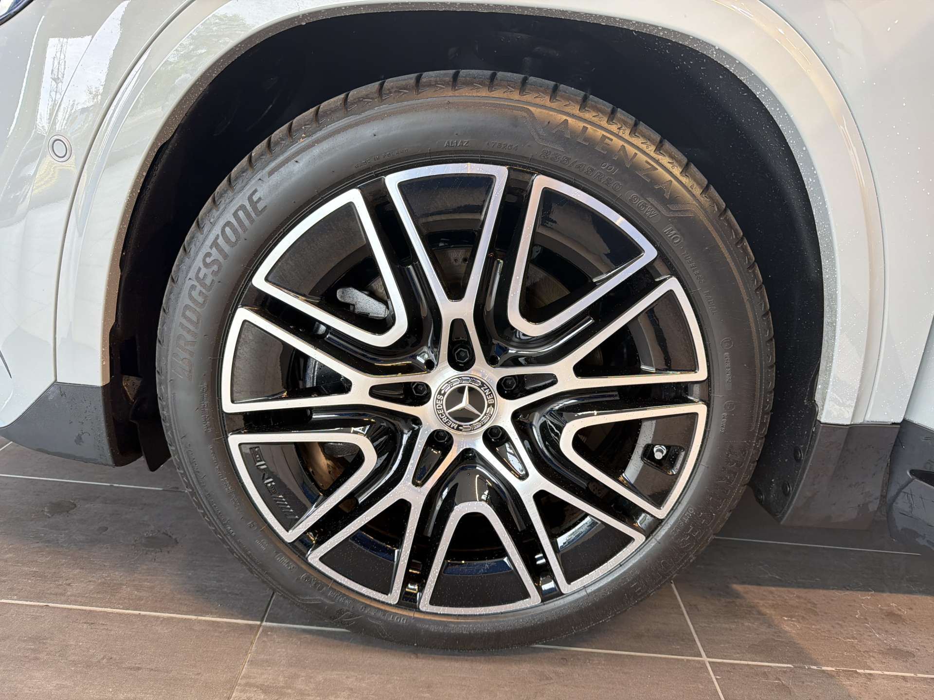 MERCEDES-BENZ GLA 250 4Matic AMG Line Advances Plus DCT-Automat-image-8