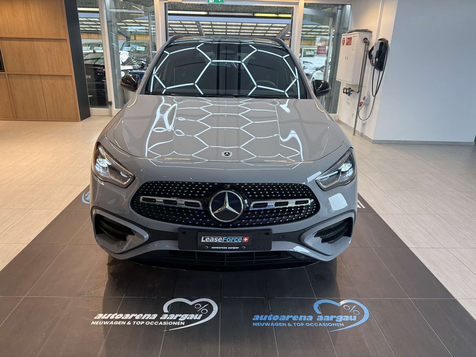 MERCEDES-BENZ GLA 250 4Matic AMG Line Advances Plus DCT-Automat-image-10