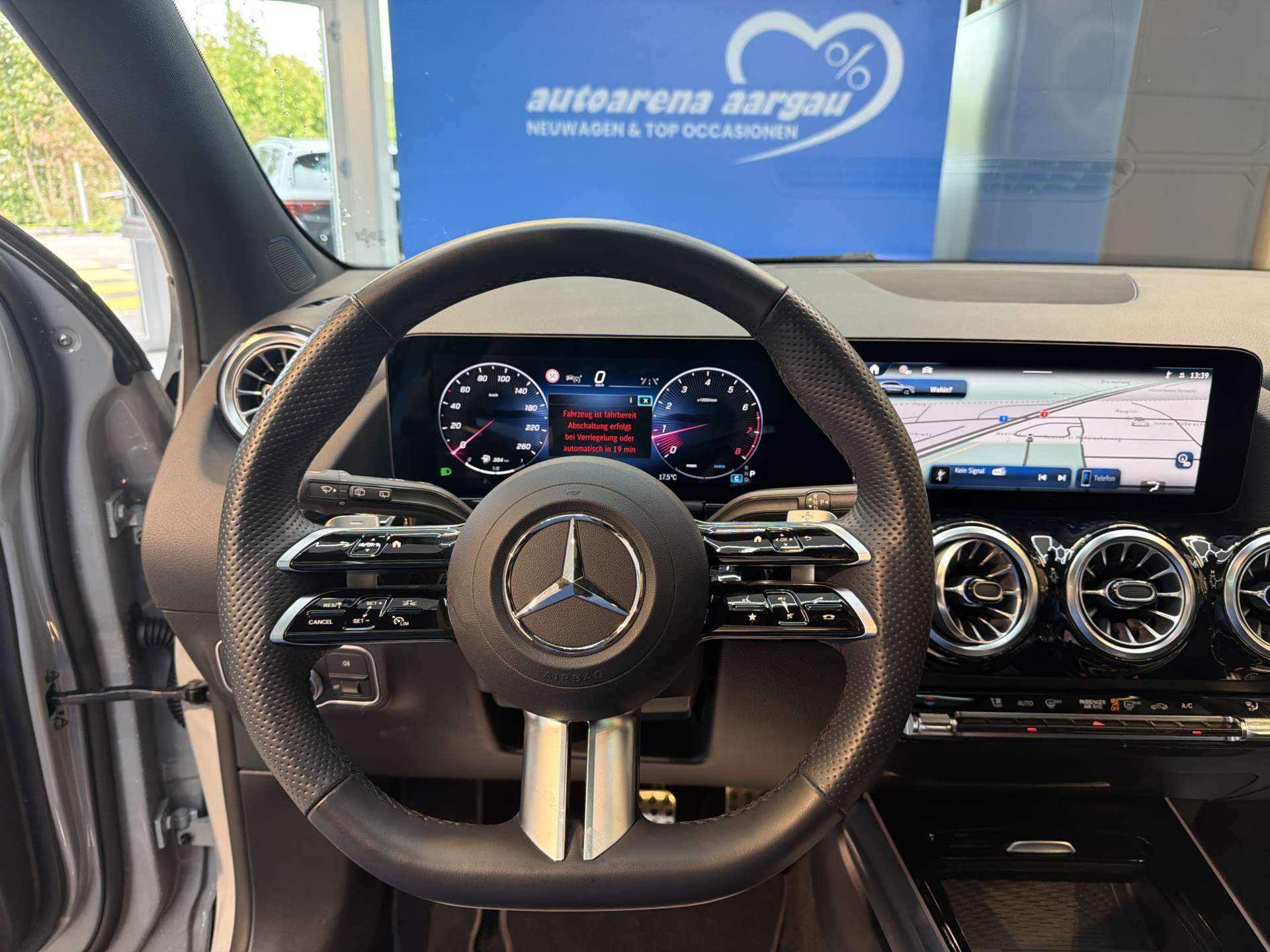MERCEDES-BENZ GLA 250 4Matic AMG Line Advances Plus DCT-Automat-image-15
