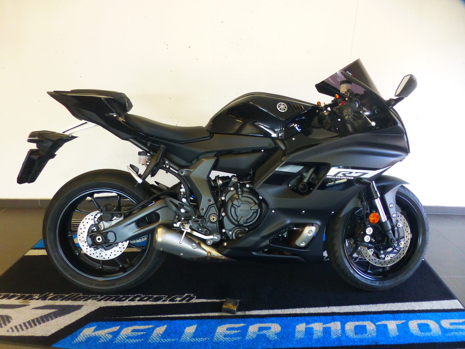 YAMAHA YZF-R7 (35kW)-image-9