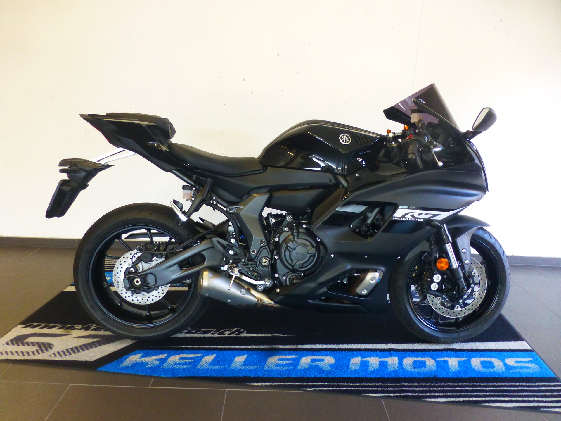 YAMAHA YZF-R7 (35kW)-image-0