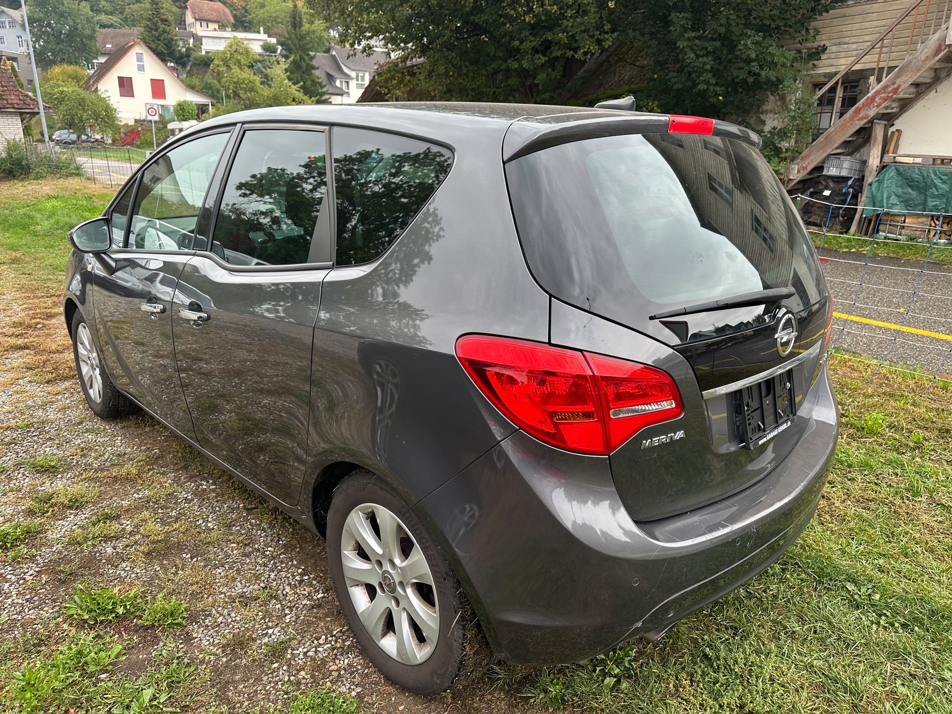 OPEL Meriva 1.4 Turbo Anniversary Edition-image-4