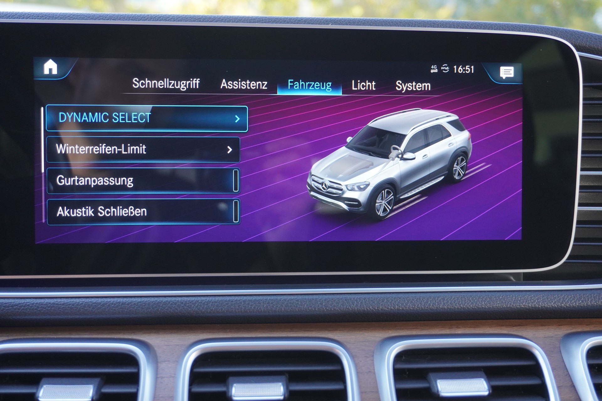MERCEDES-BENZ GLE 300 d 4Matic 9G-Tronic-image-31