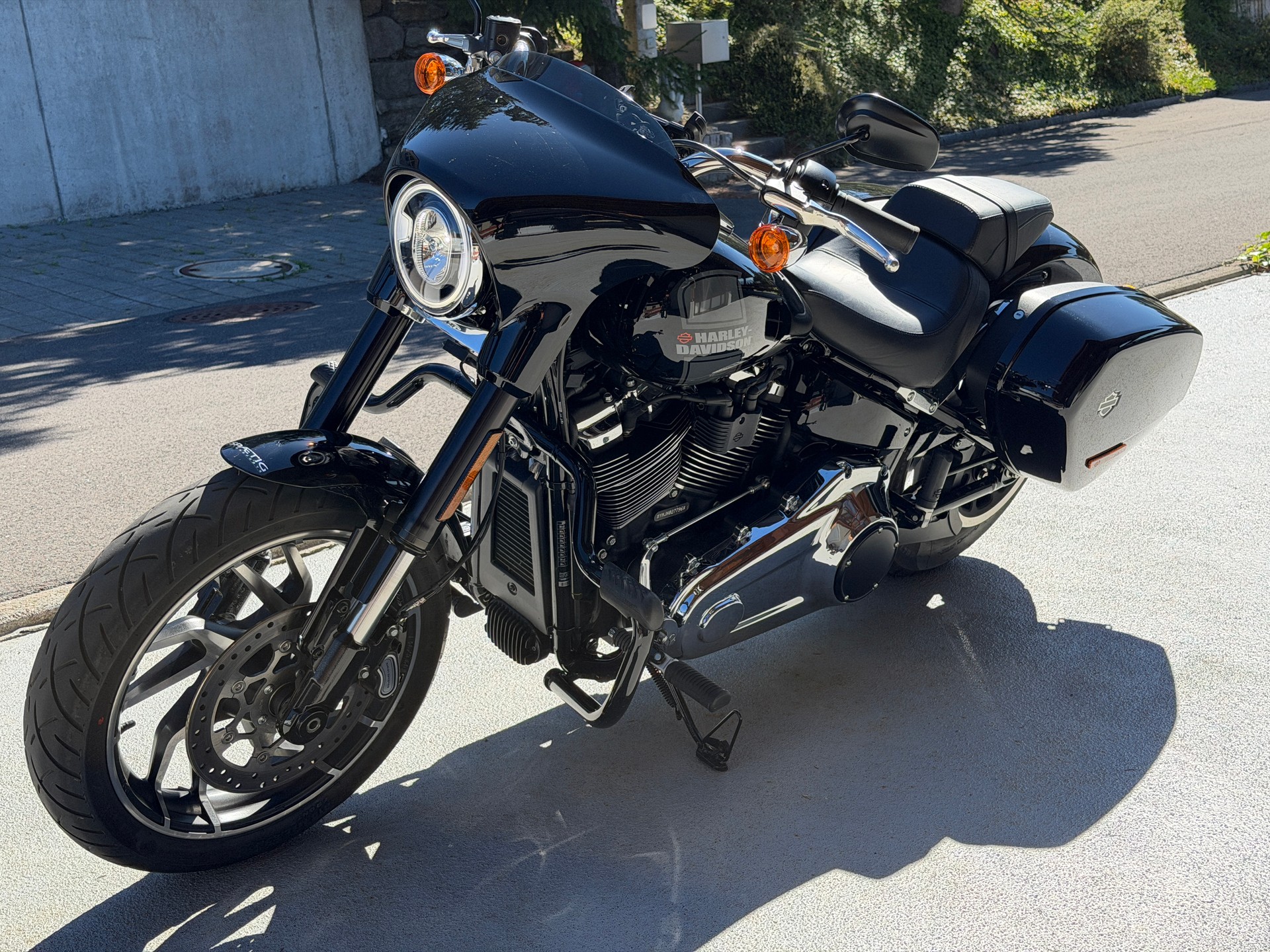 HARLEY-DAVIDSON FLSB Sport Glide 107-image-4