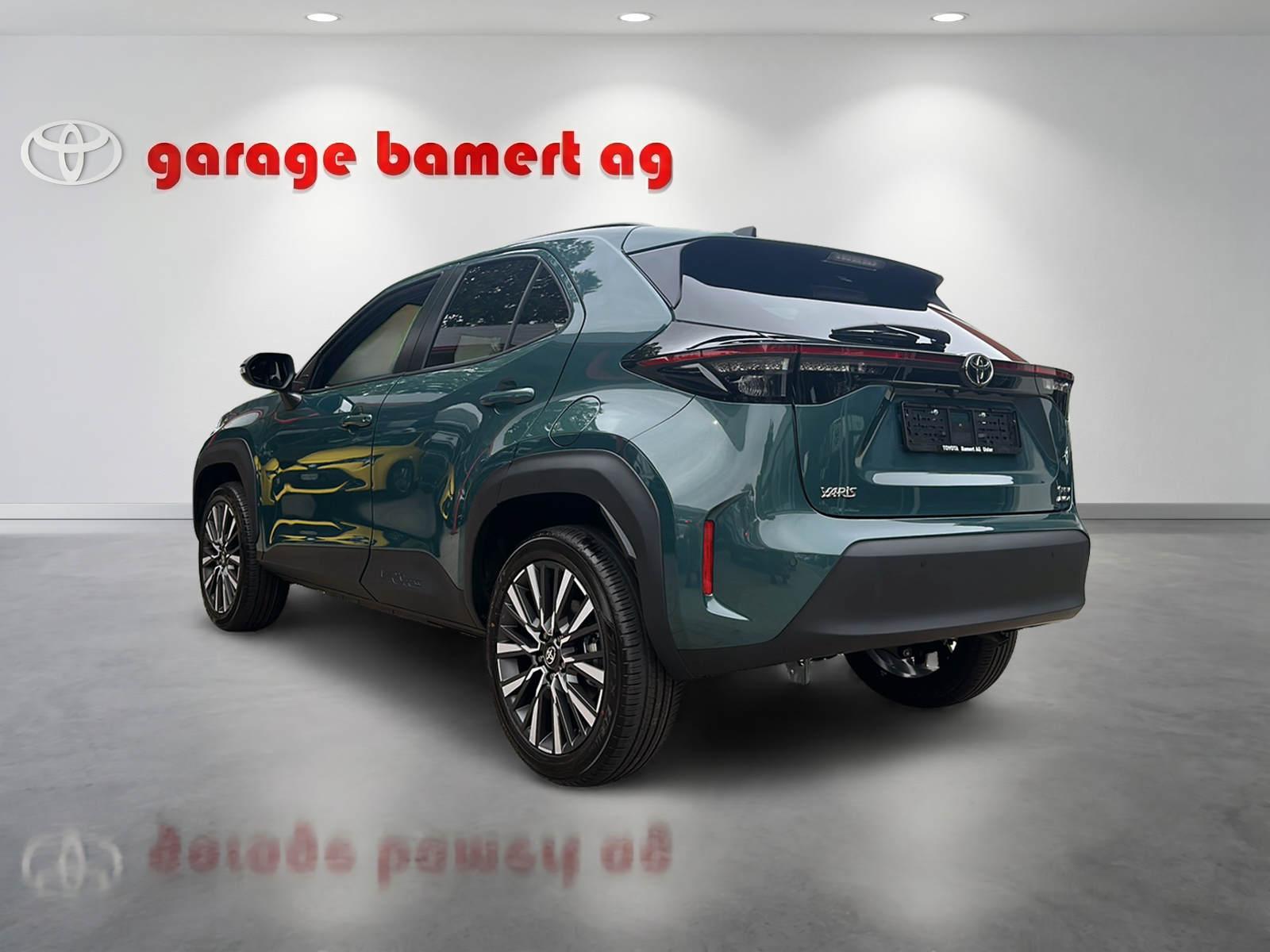 TOYOTA Yaris Cross 1.5 VVT-i HSD Premium AWD-i-showroom-element-3