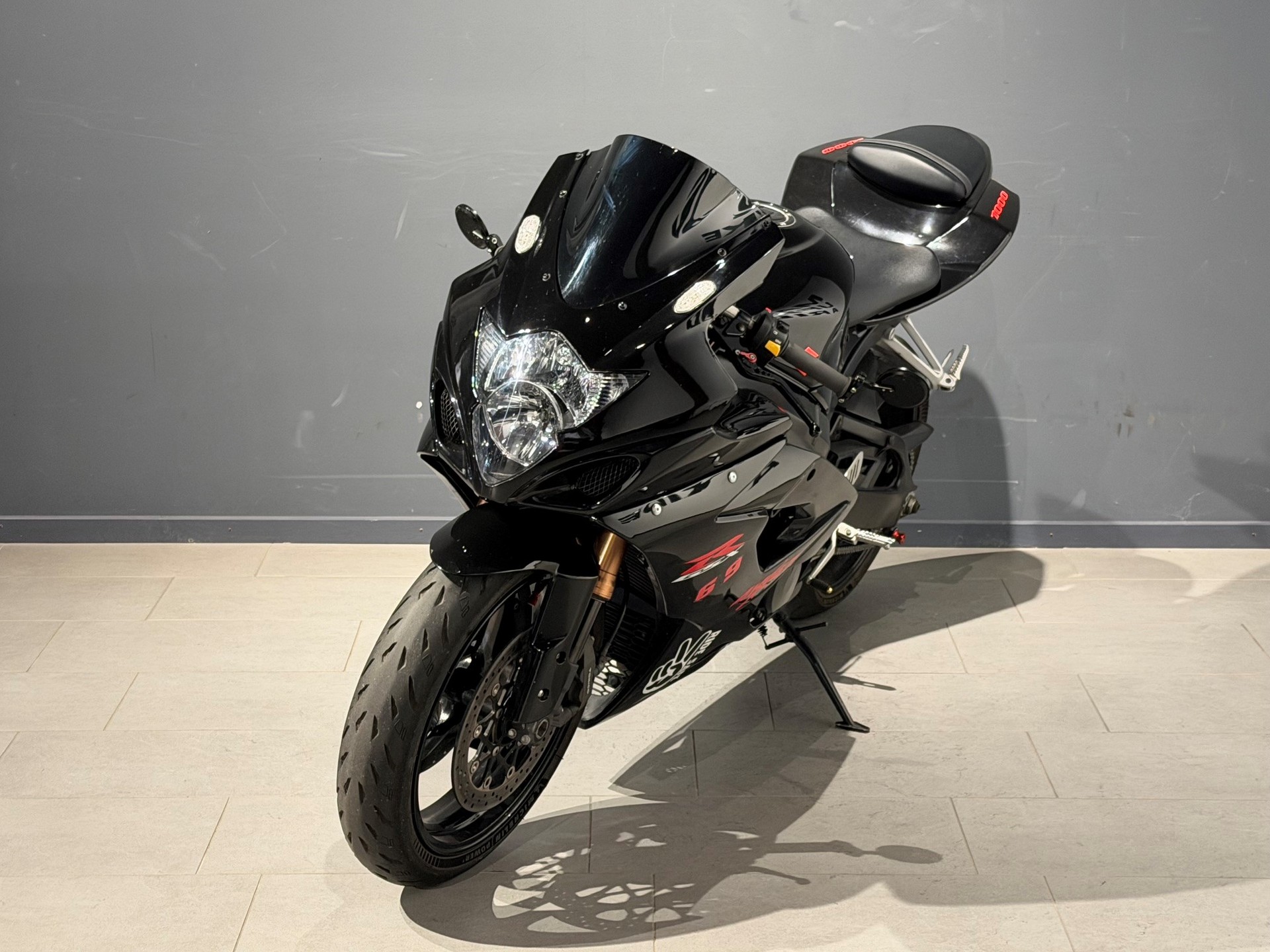 SUZUKI GSX-R 1000 K5/K6-image-2
