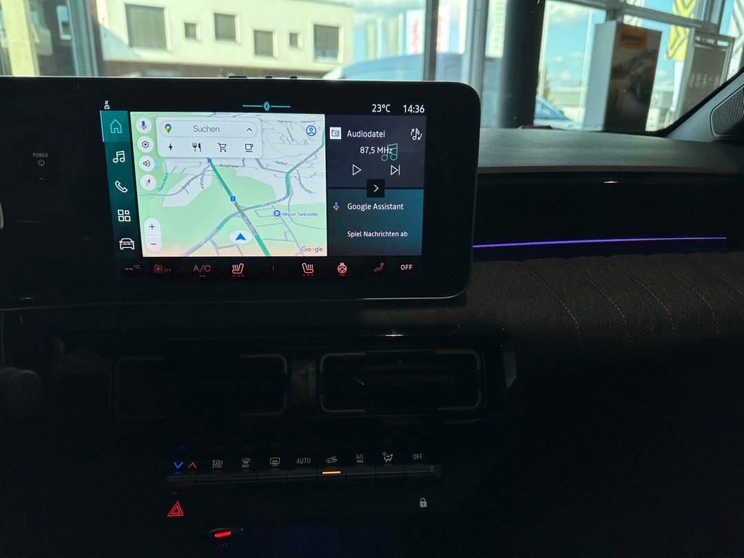 RENAULT R4 E-Tech Comfort Range 52 kWh Techno-image-14