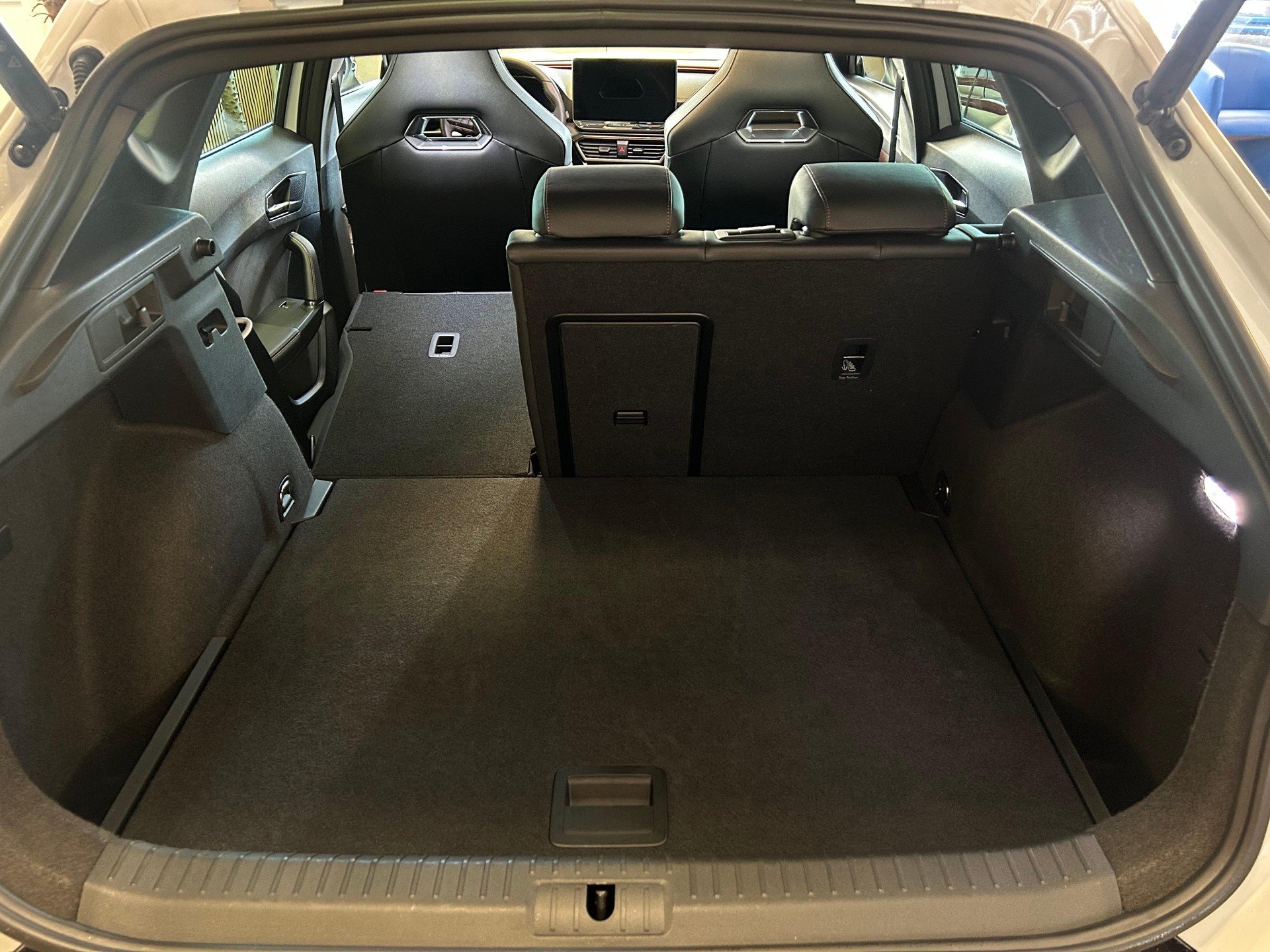 CUPRA Formentor 2.0 TSI VZ 4Drive DSG-image-21