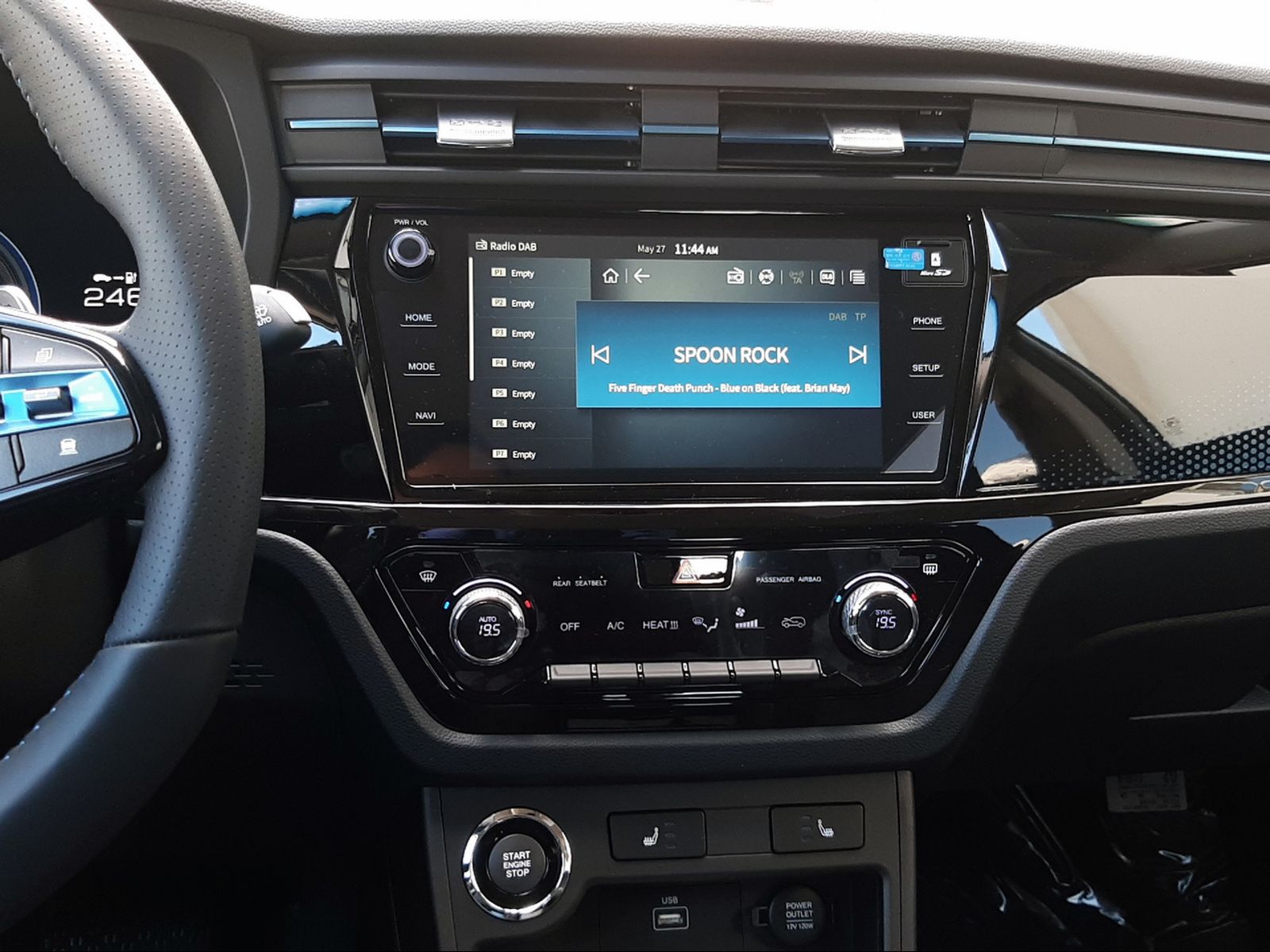 KGM-SsangYong Korando eMotion Platinum-image-13