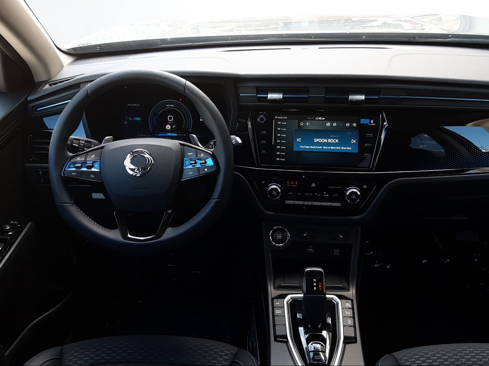 KGM-SsangYong Korando eMotion Platinum-image-10