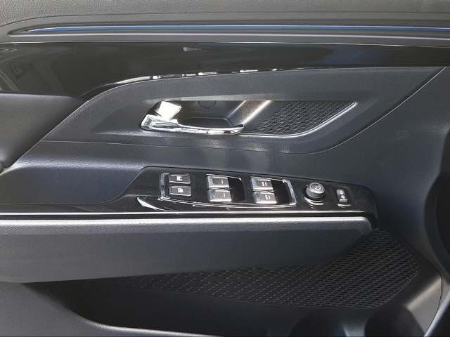 KGM-SsangYong Korando eMotion Platinum-image-14