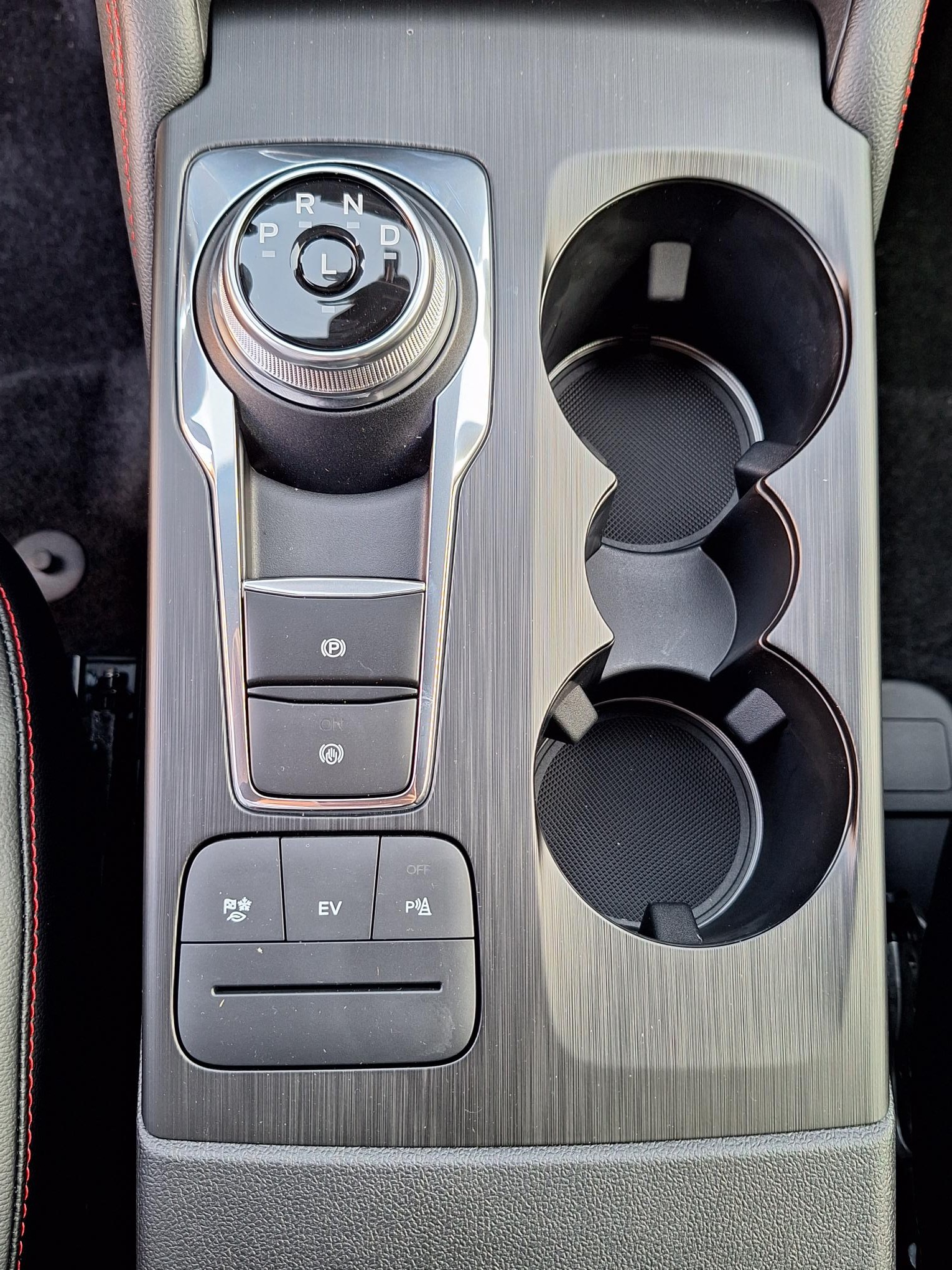 FORD Kuga 2.5 PHEV ST-Line X 2WD-image-8