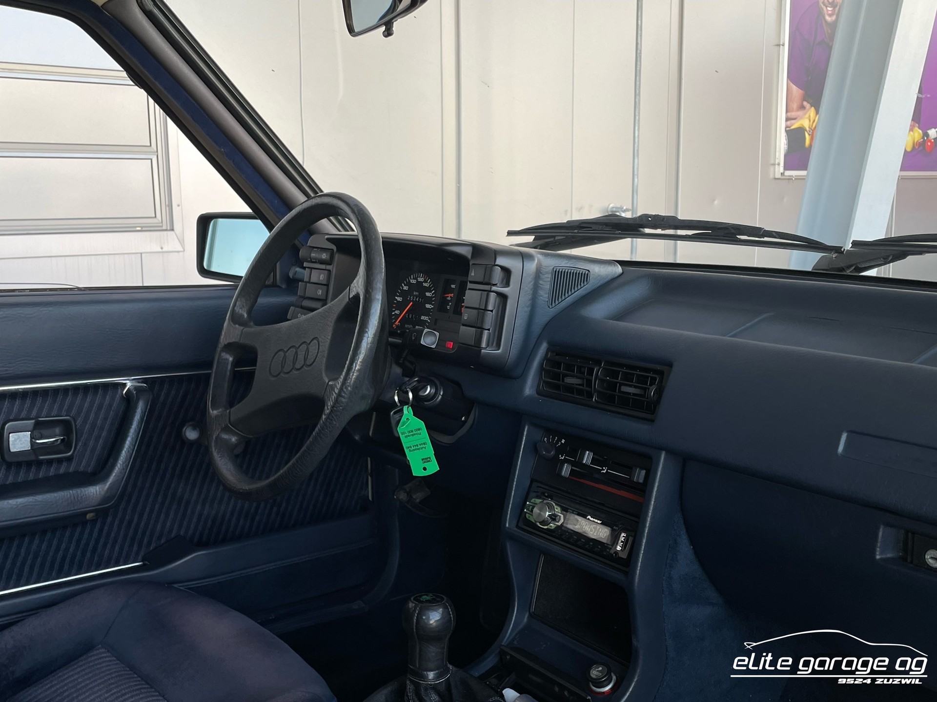 AUDI 90 2.2-image-11