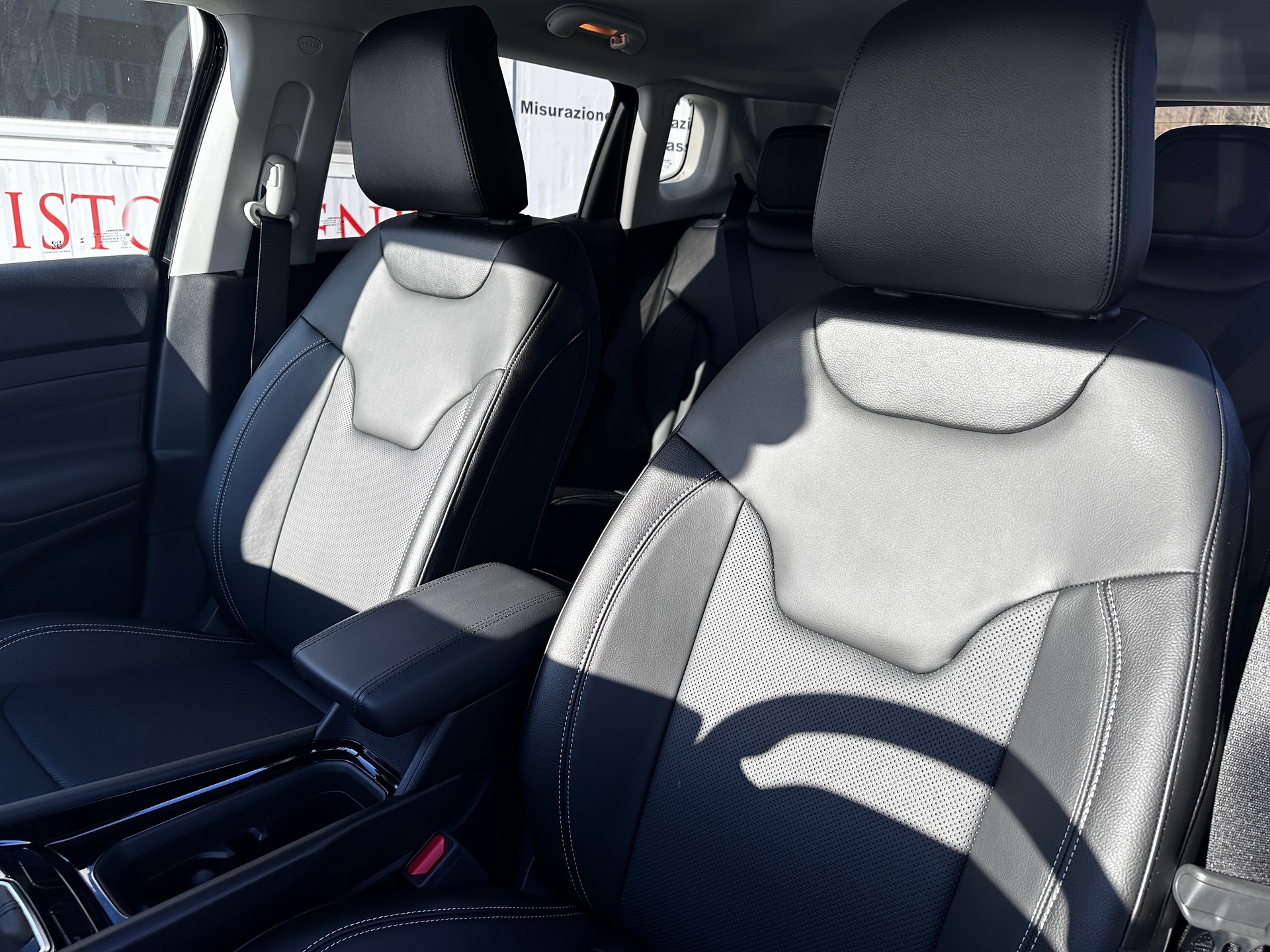 JEEP Compass 4x2 1.5 T MHEV S-image-11