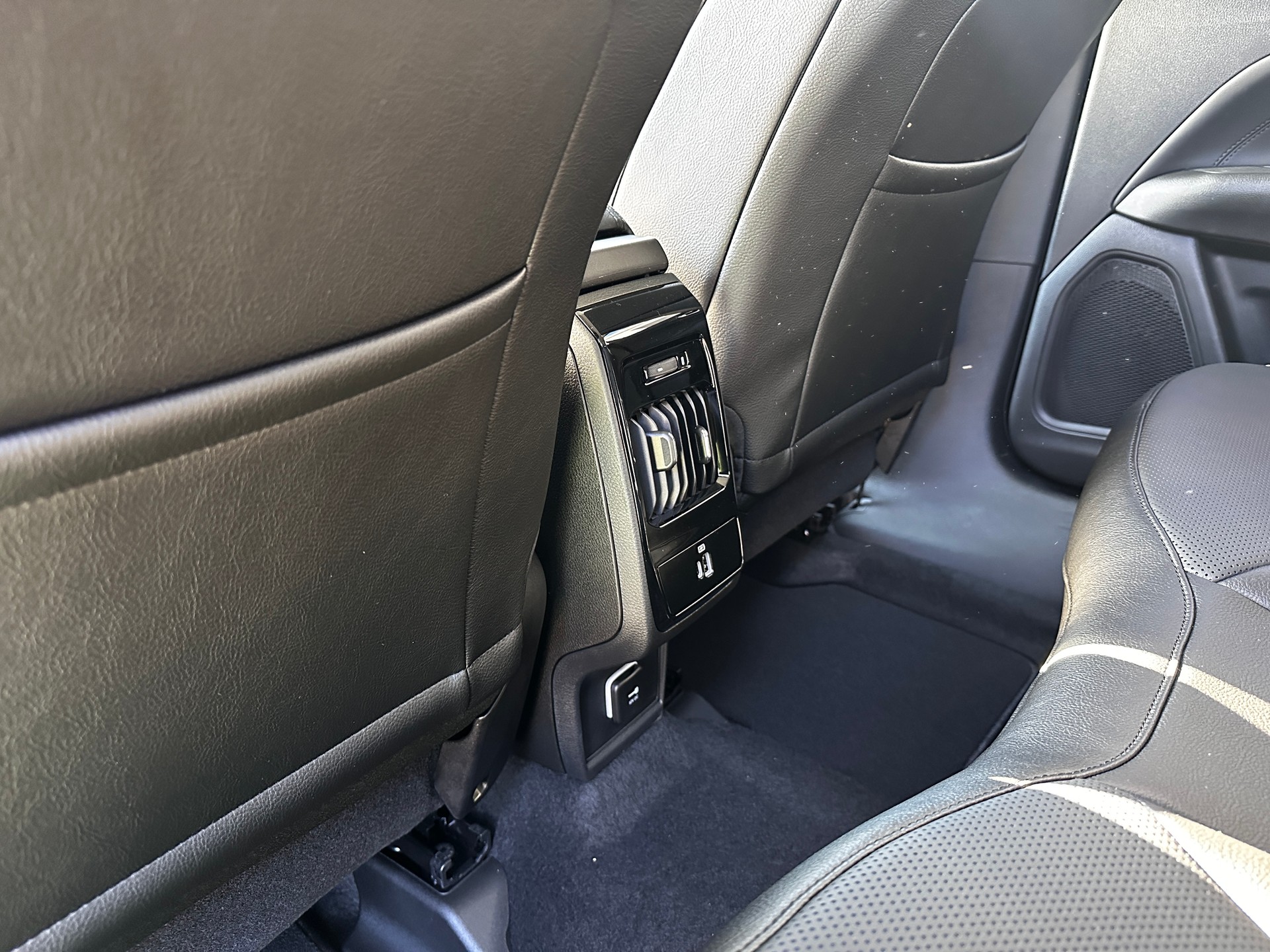 JEEP Compass 4x2 1.5 T MHEV S-image-14