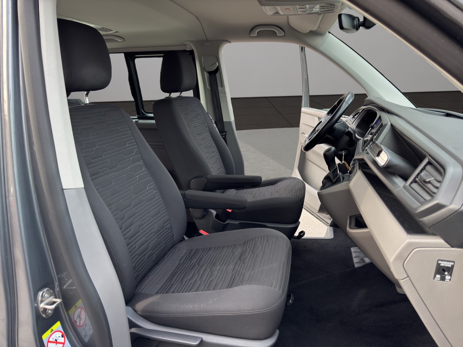 VW T6.1 2.0 TDI DSG CARAVELLE COMFORTLINE-image-16