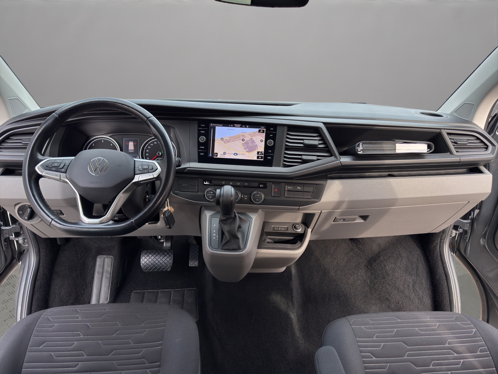 VW T6.1 2.0 TDI DSG CARAVELLE COMFORTLINE-image-13