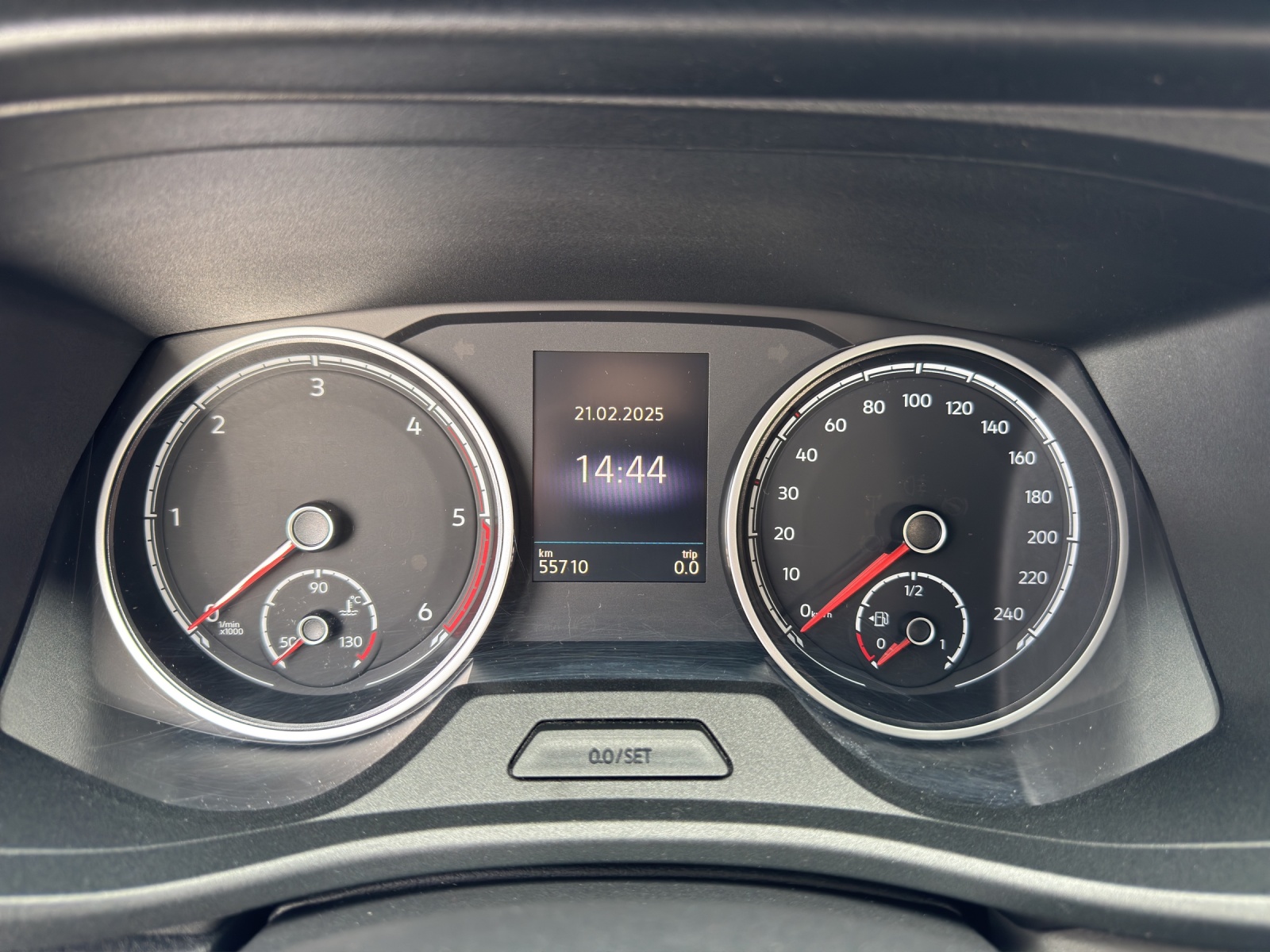 VW T6.1 2.0 TDI DSG CARAVELLE COMFORTLINE-image-10