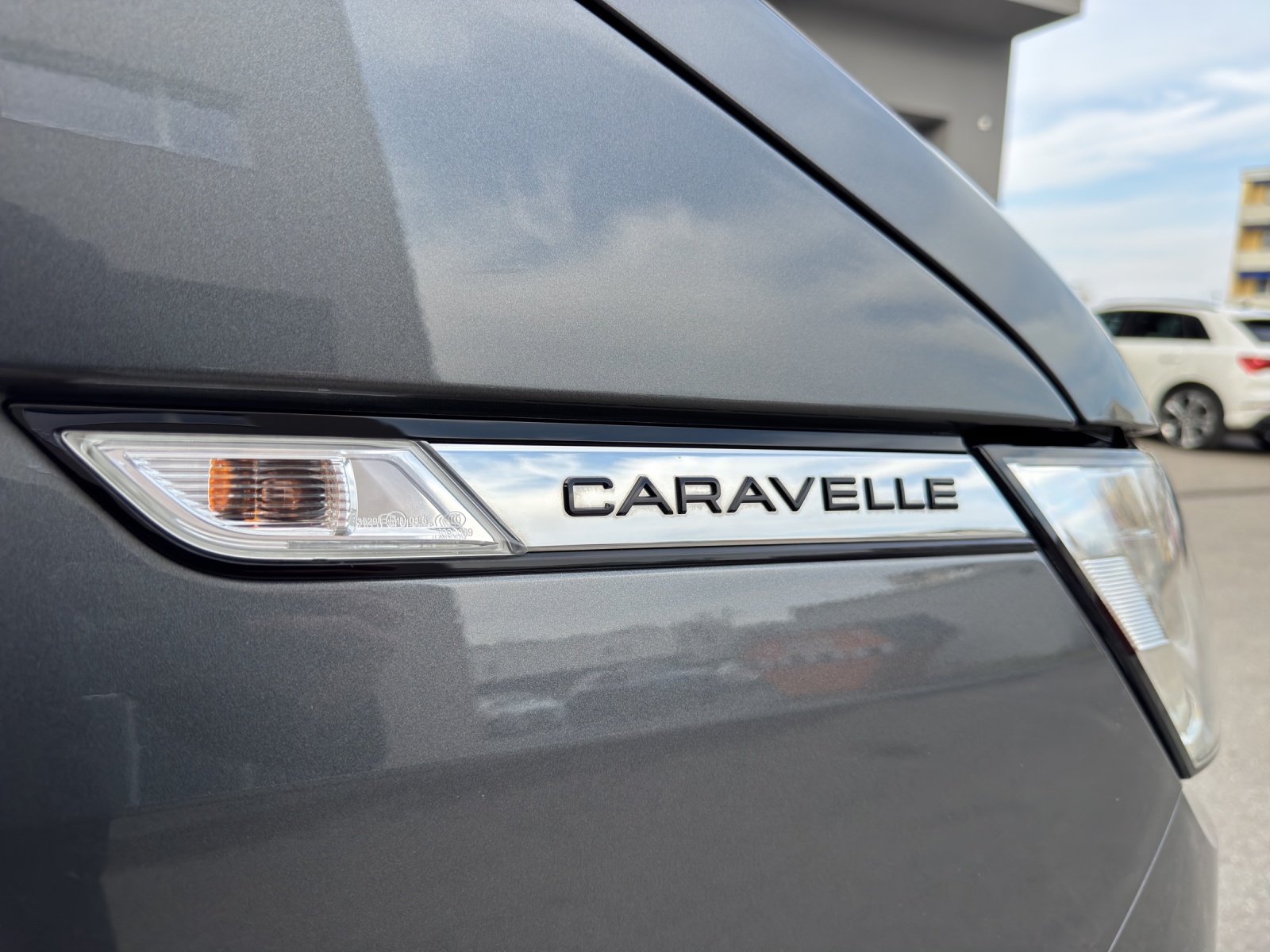 VW T6.1 2.0 TDI DSG CARAVELLE COMFORTLINE-image-22