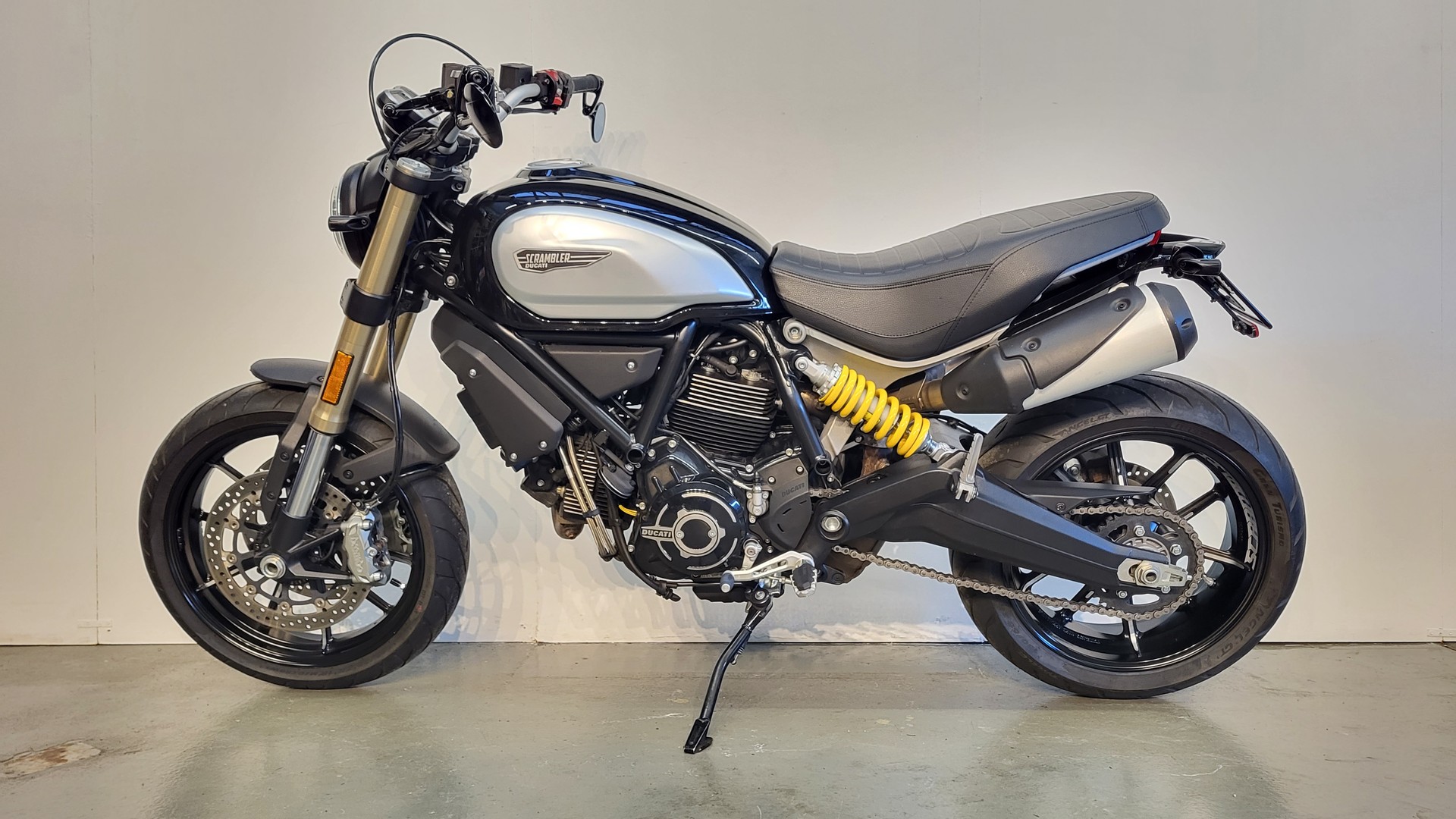 DUCATI Scrambler 1100-image-1