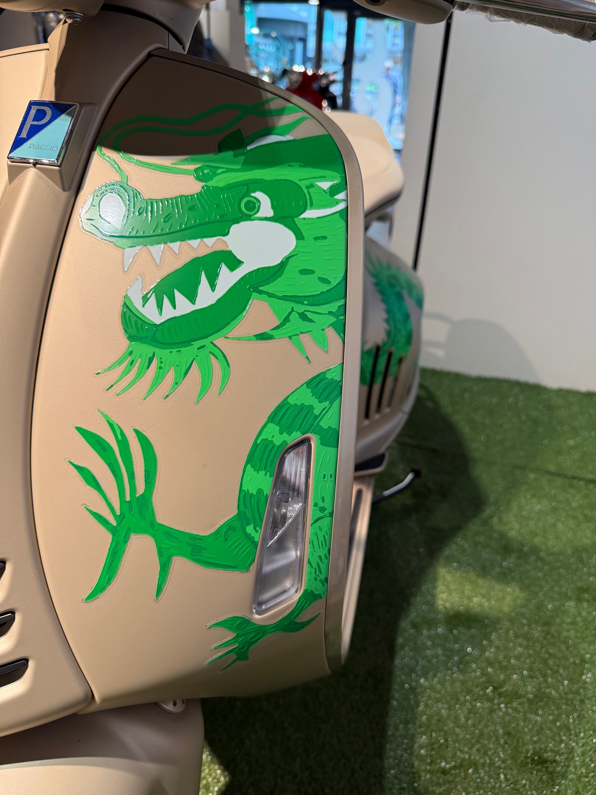 PIAGGIO Vespa 946 125 Dragon-image-6