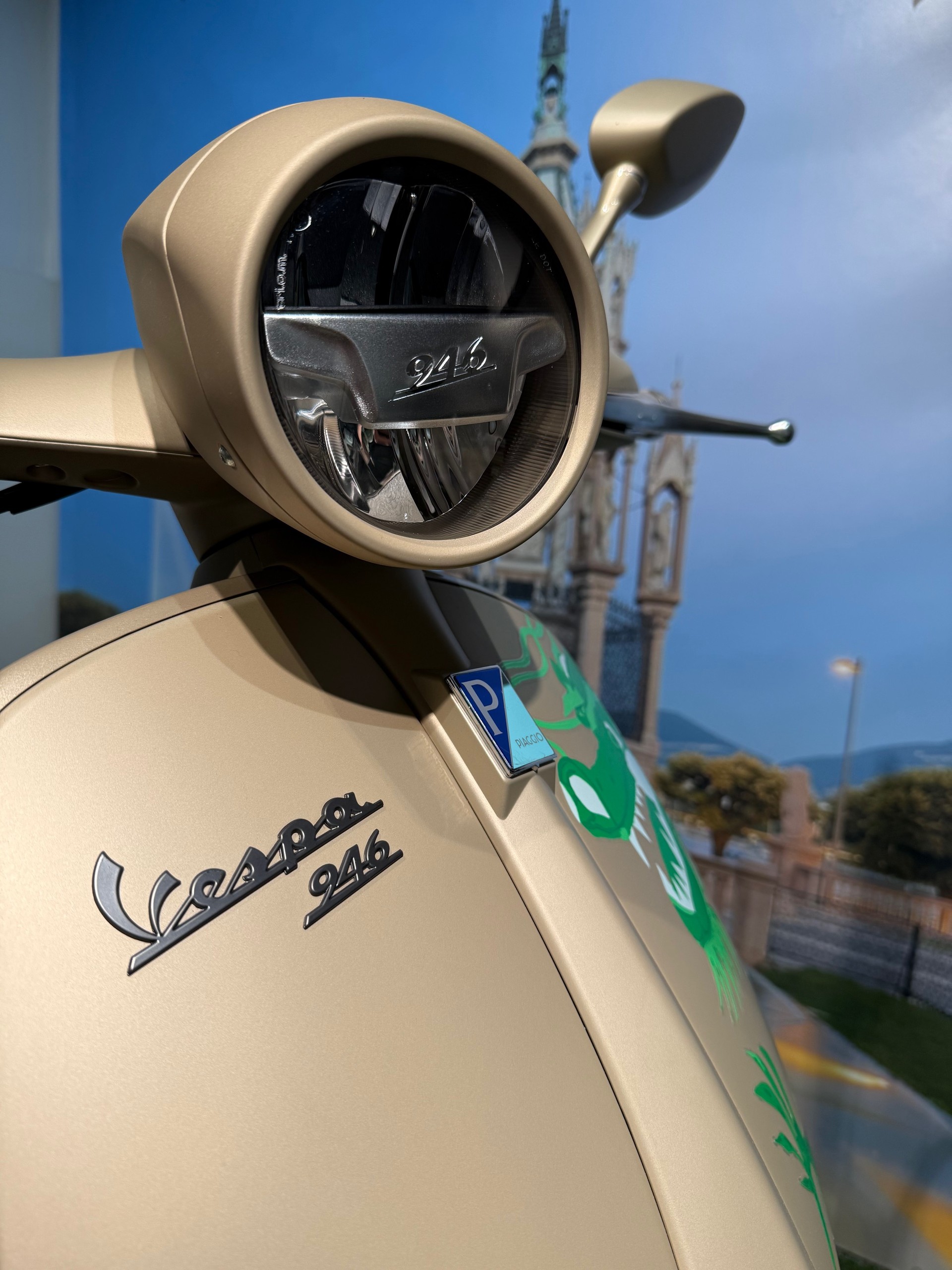 PIAGGIO Vespa 946 125 Dragon-image-5