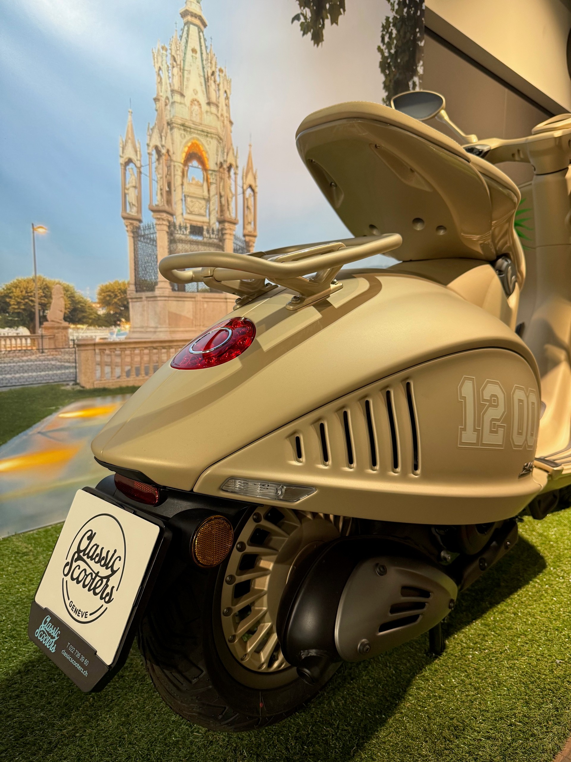 PIAGGIO Vespa 946 125 Dragon-image-8