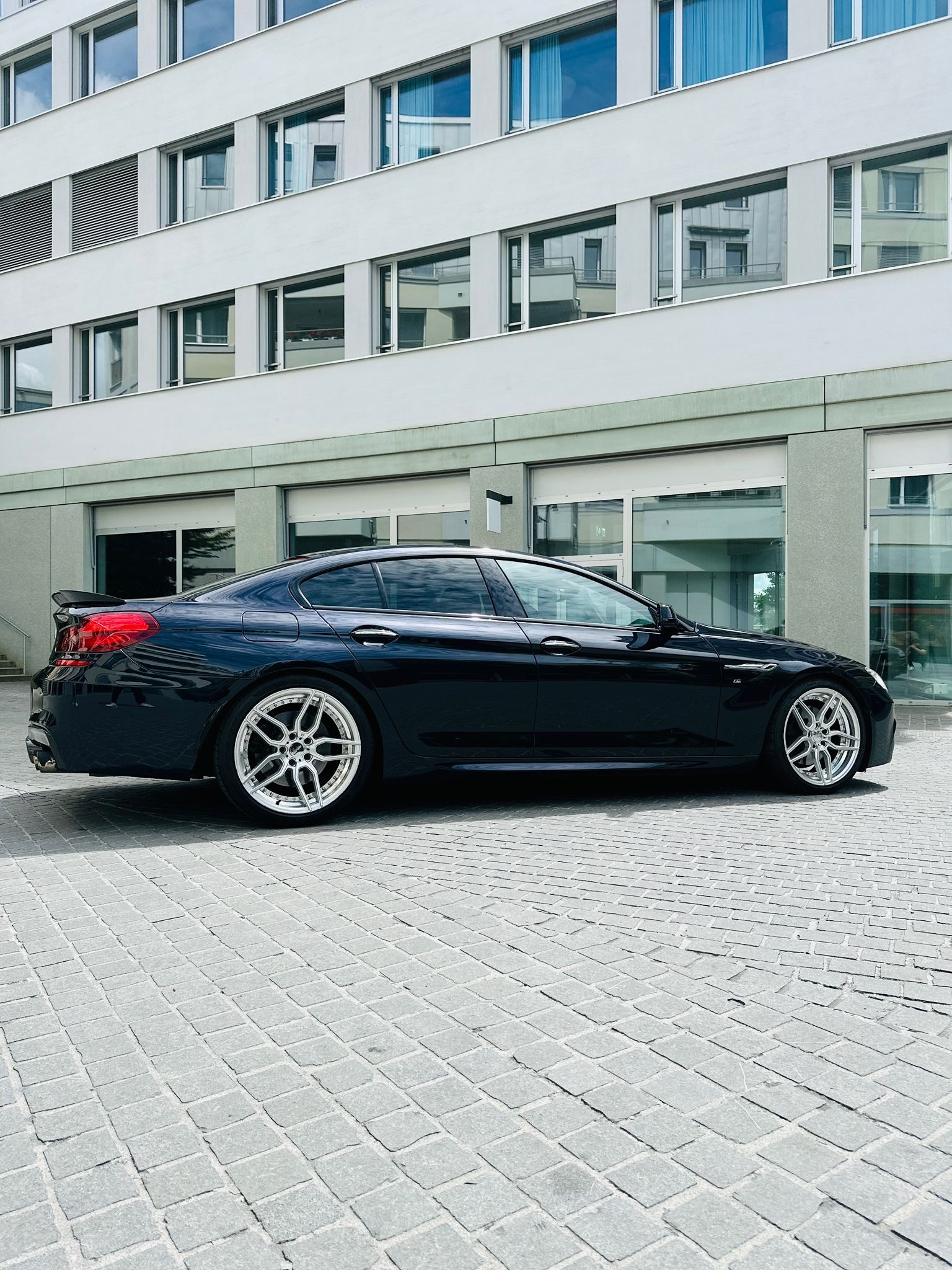 BMW 640i Gran Coupé xDrive-image-2