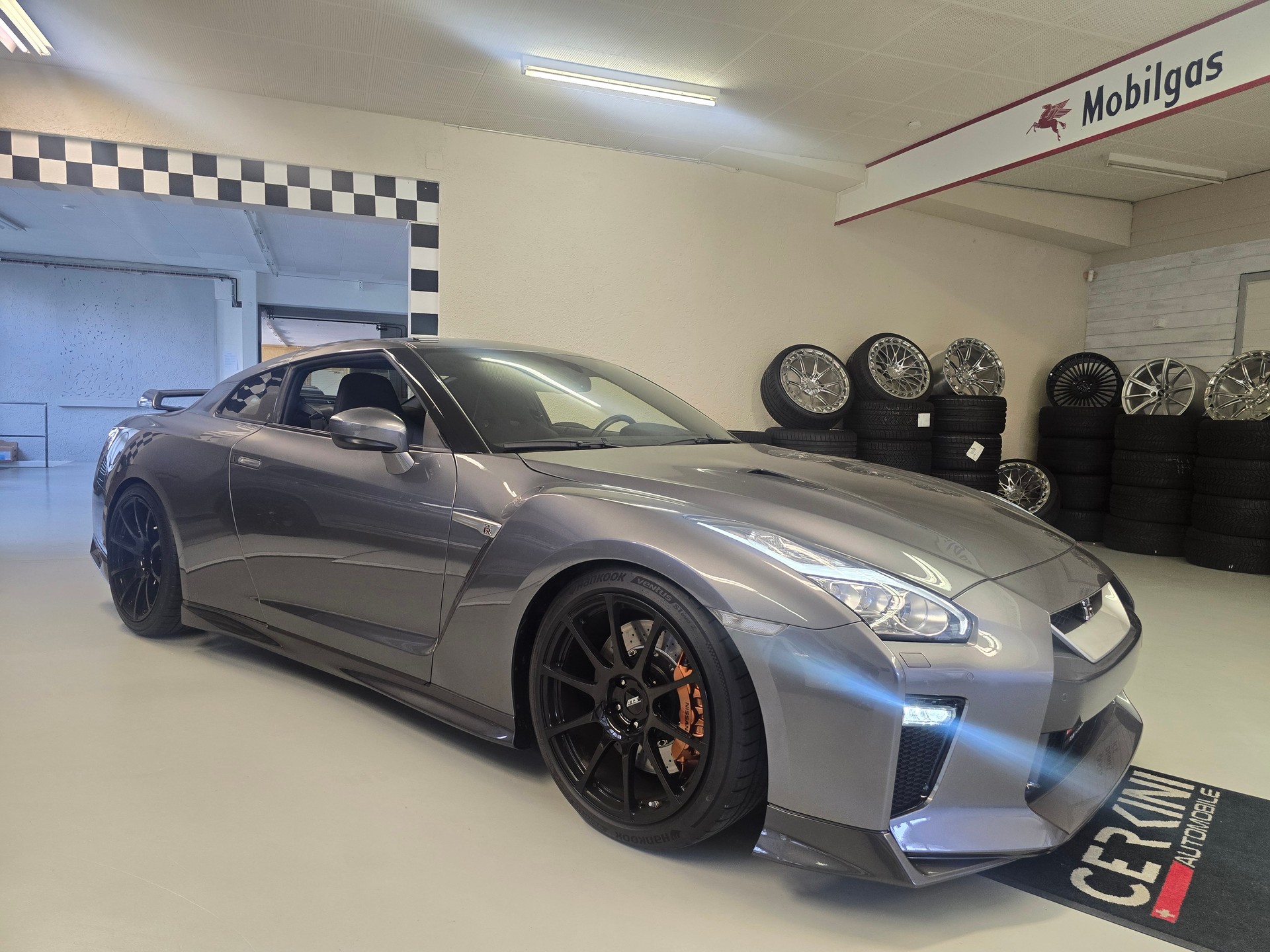 NISSAN GT-R 3.8 V6 Biturbo *Track Edition* Nismo *-showroom-element-1
