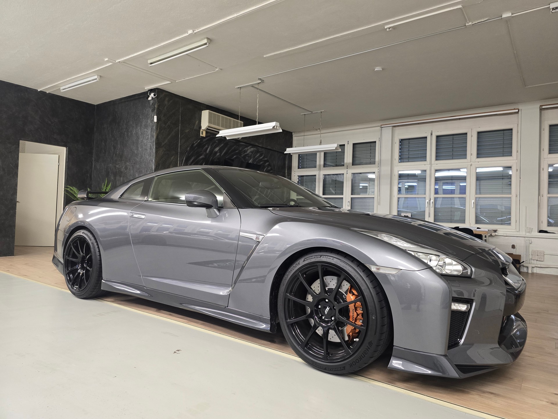 NISSAN GT-R 3.8 V6 Biturbo *Track Edition* Nismo *-image-2