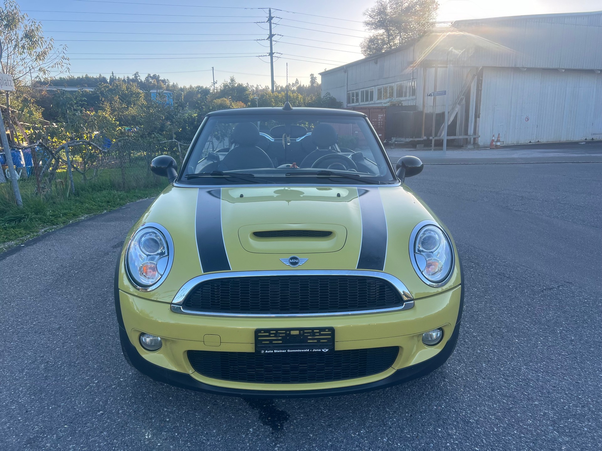 MINI Cooper John Cooper Works Cabriolet-image-2