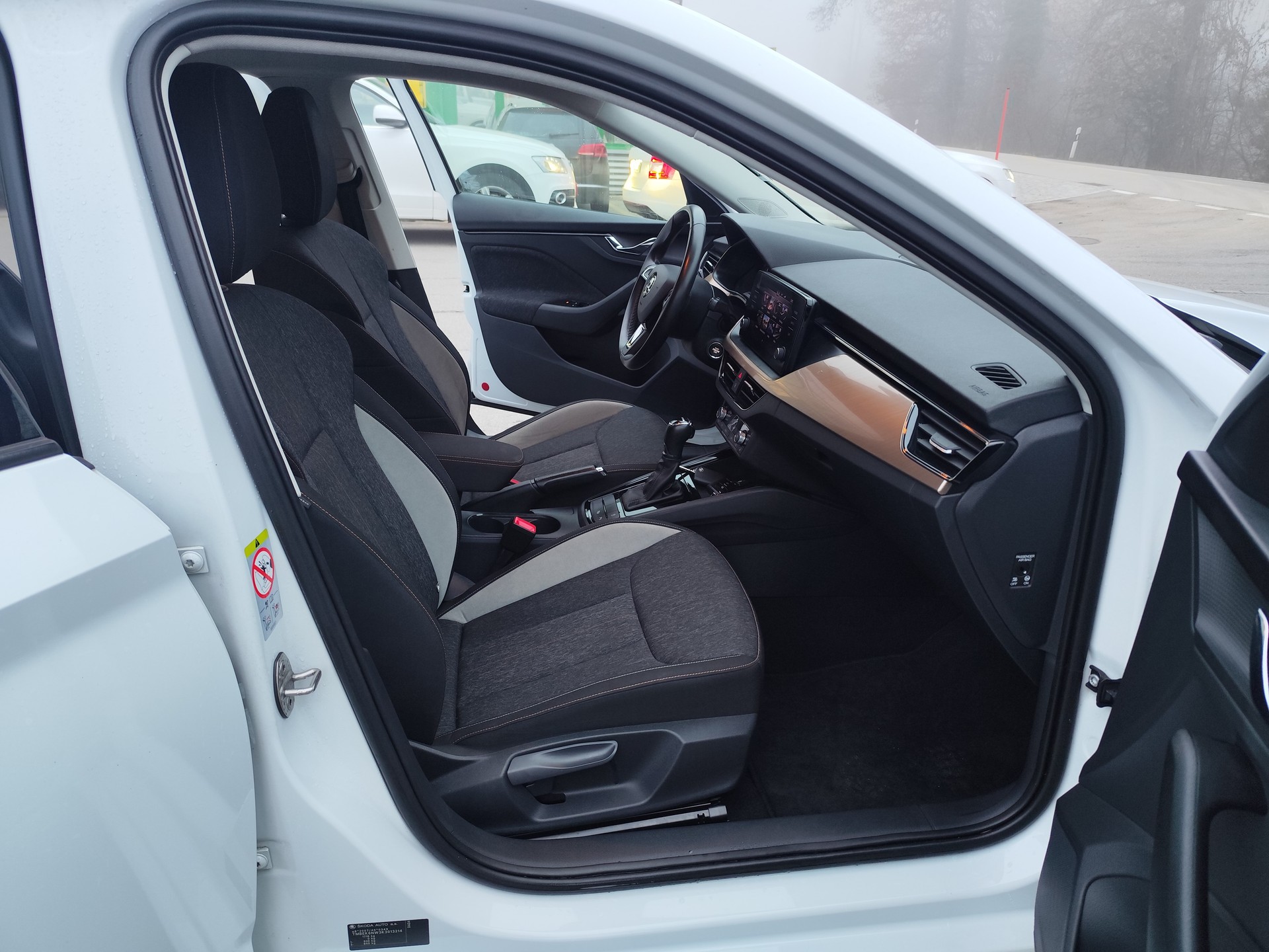 SKODA Scala 1.5 TSI ACT Ambition DSG-image-6