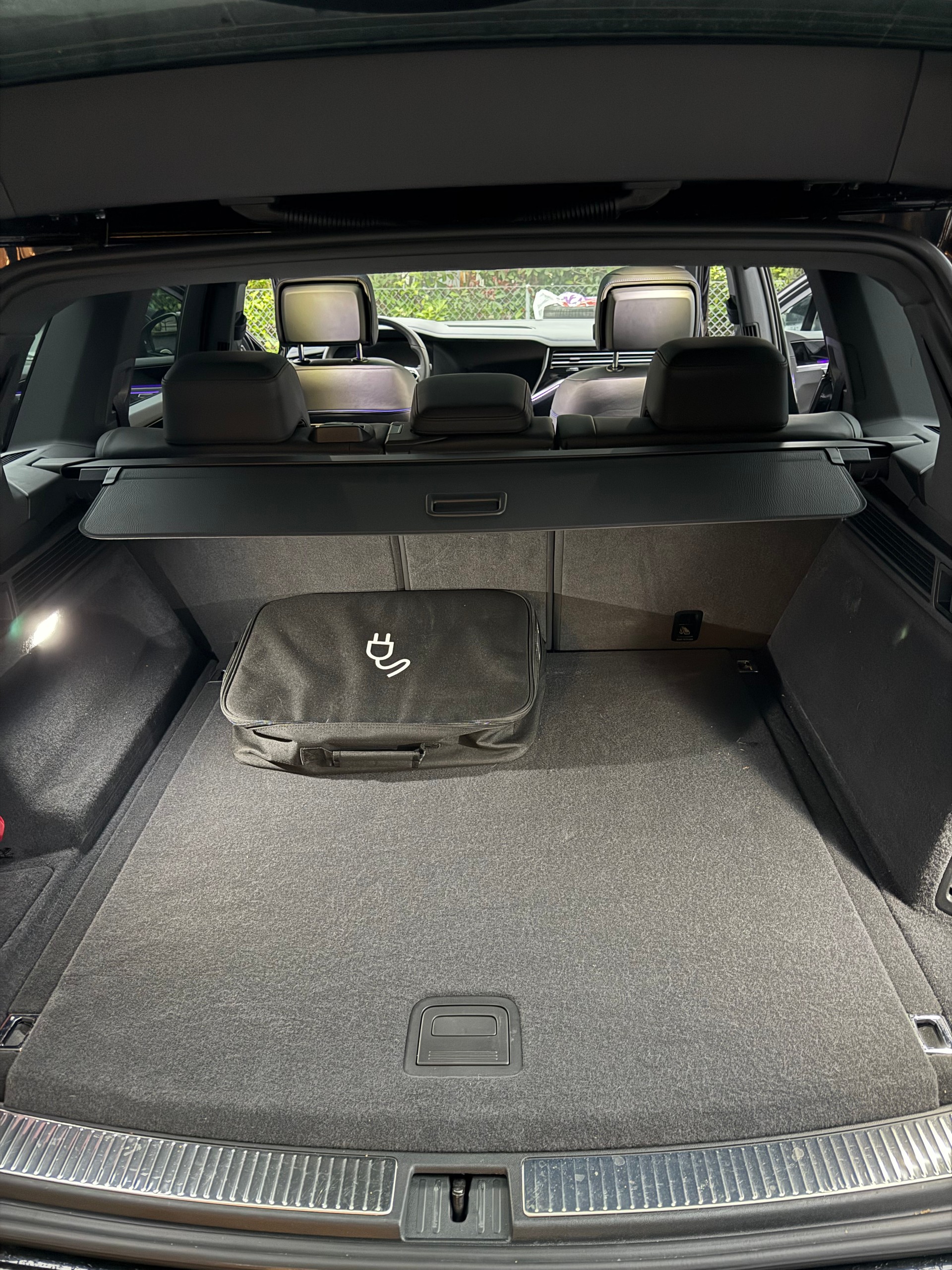 VW TOUAREG R-image-15