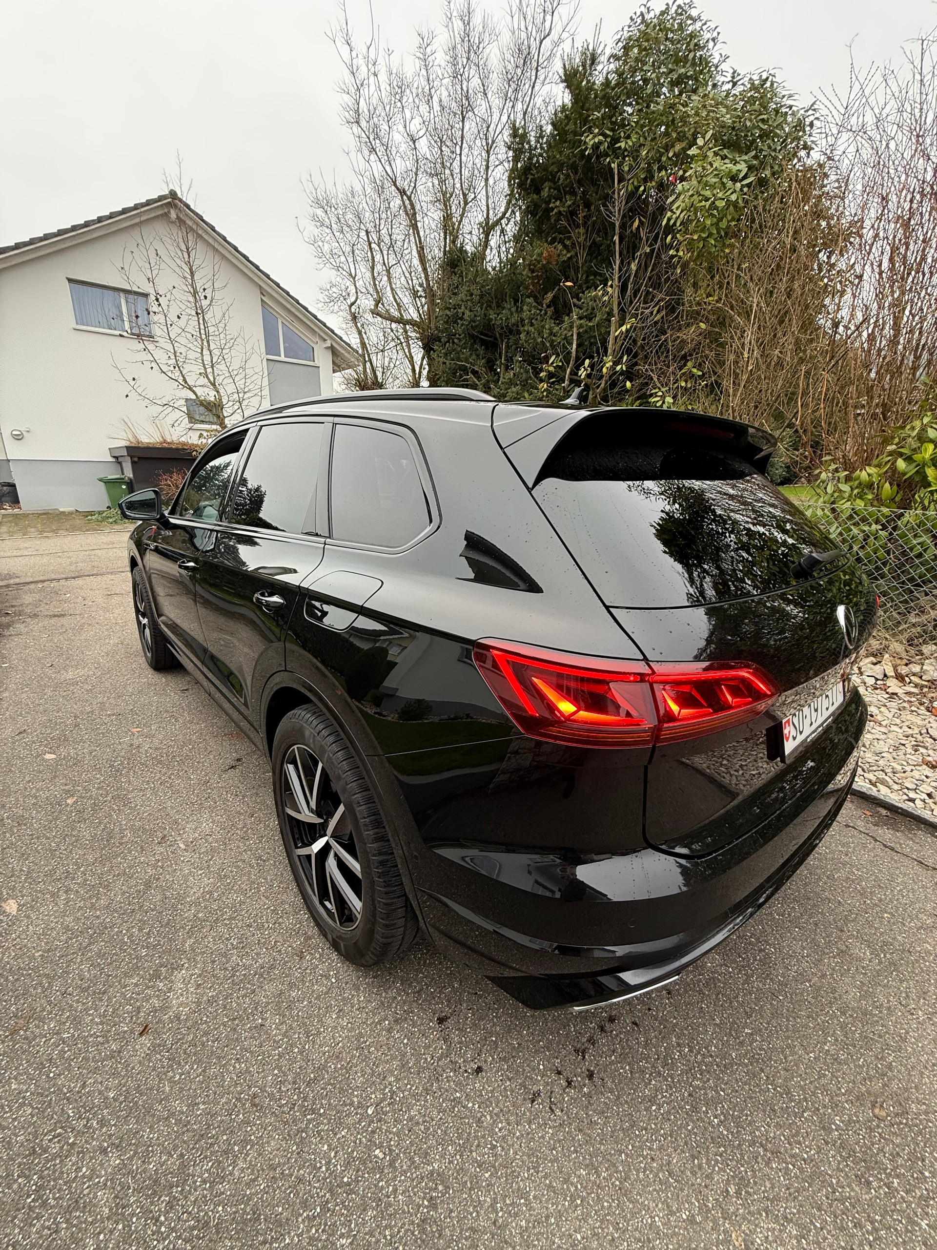 VW TOUAREG R-image-3