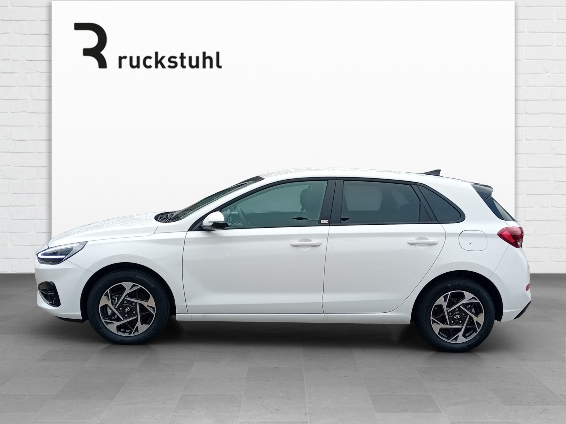 HYUNDAI i30 1.5 T-GDi Amplia-showroom-element-2