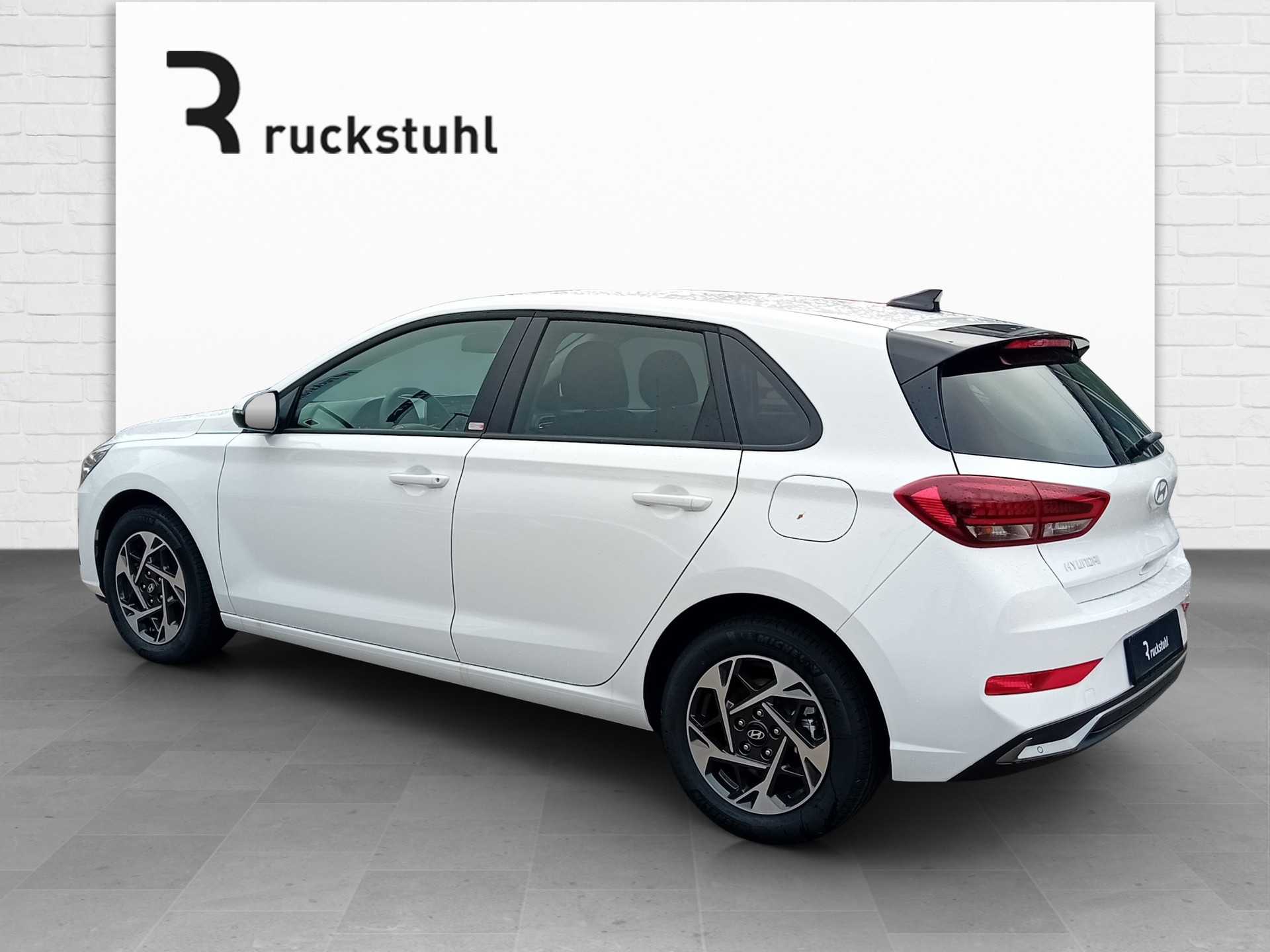 HYUNDAI i30 1.5 T-GDi Amplia-showroom-element-3