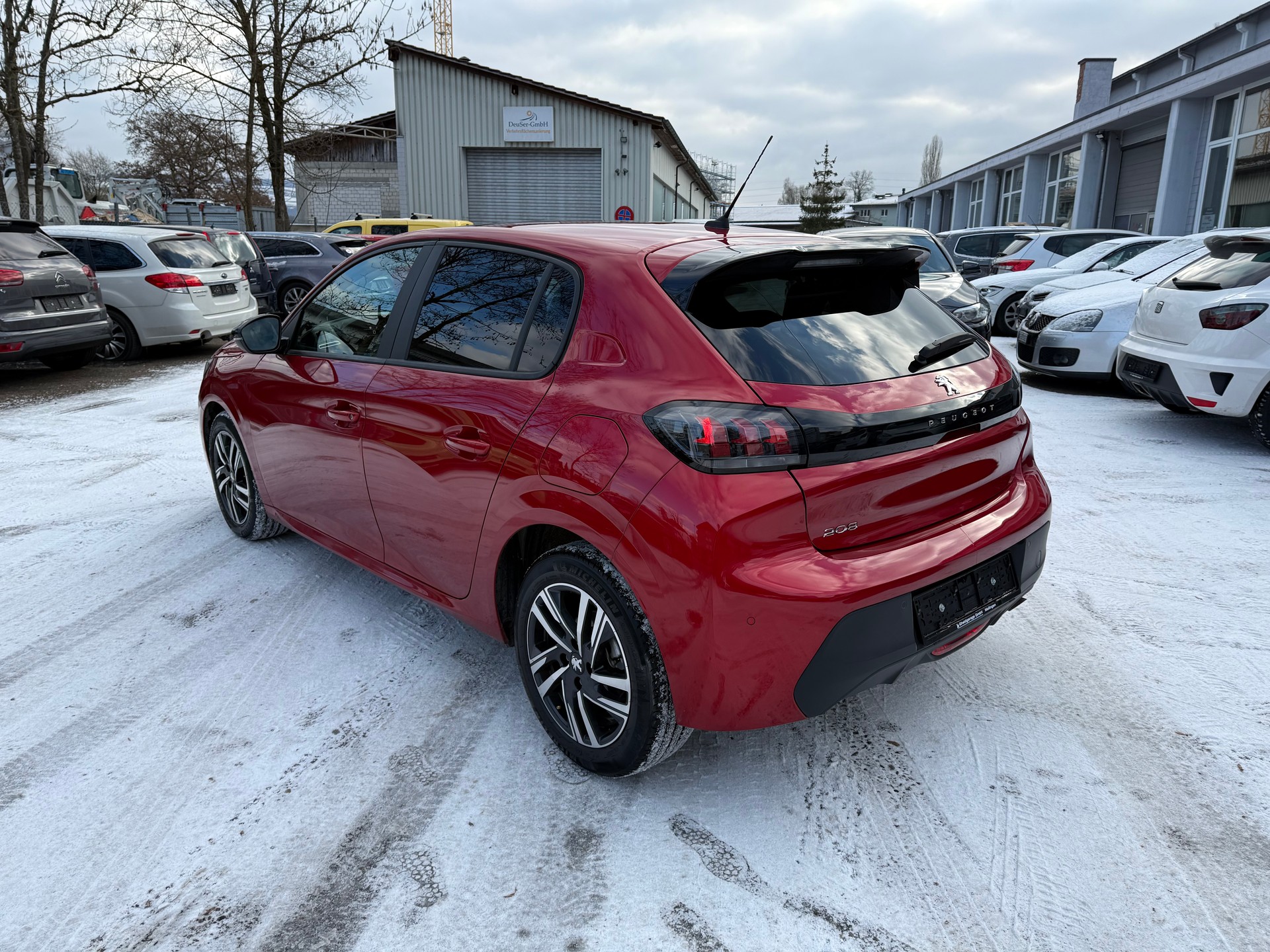 PEUGEOT 208 1.2 PureTech Active Pack EAT8-showroom-element-2