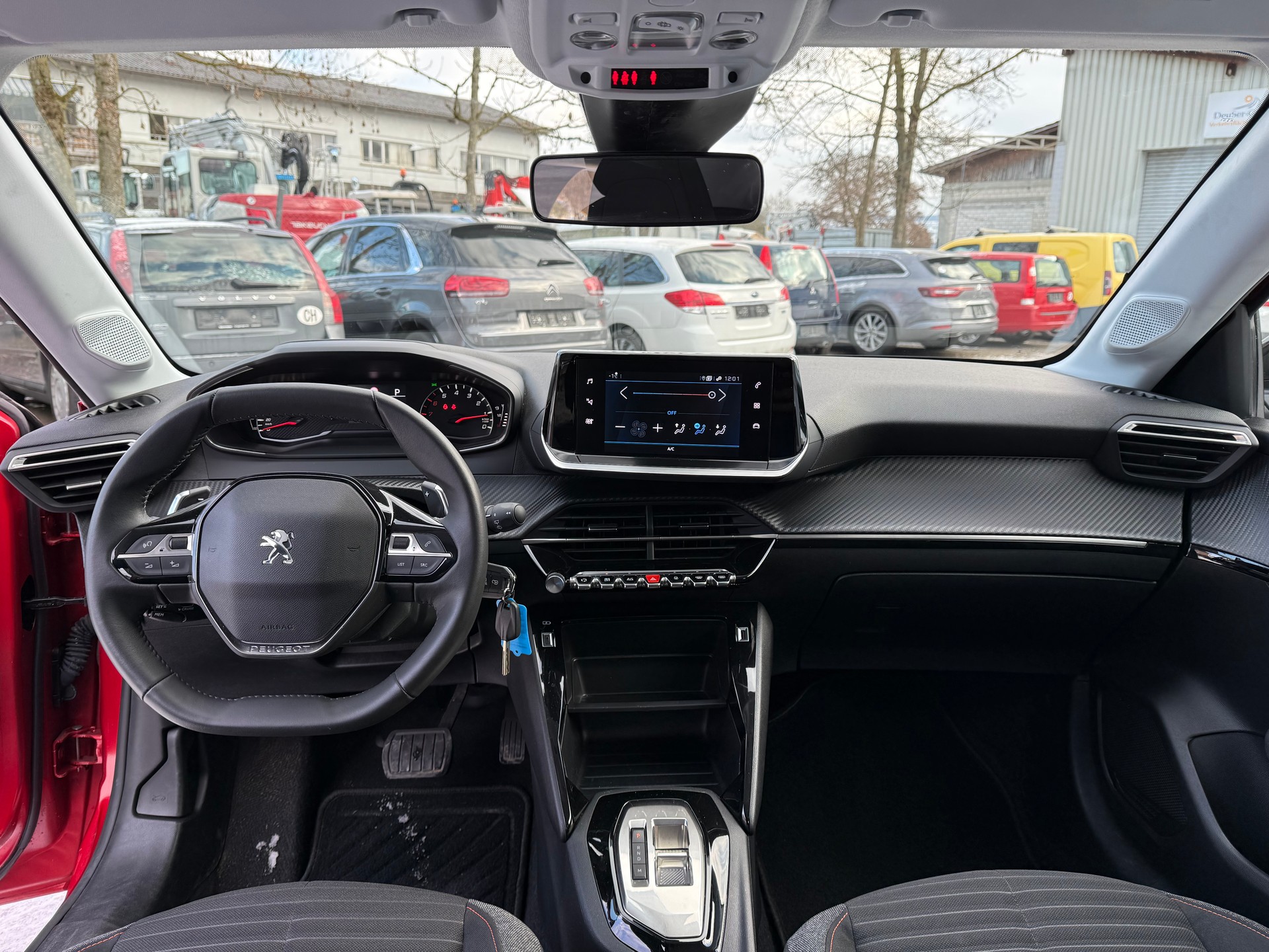PEUGEOT 208 1.2 PureTech Active Pack EAT8-image-7