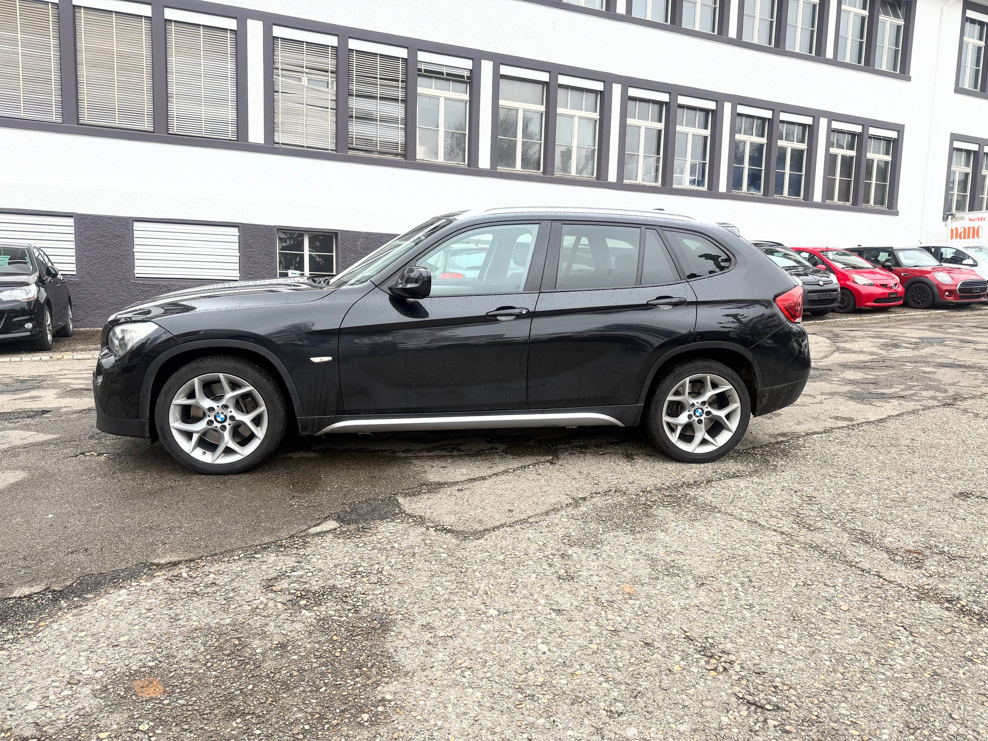 BMW X1 xDrive 28i Steptronic-image-3