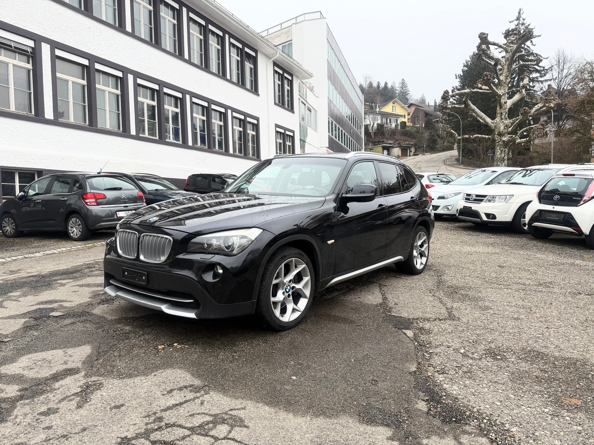 BMW X1 xDrive 28i Steptronic-image-2