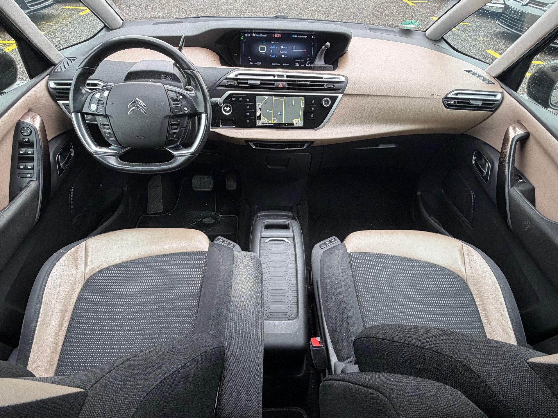 CITROEN Grand C4 Picasso 2.0 BlueHDi Exclusive Automatic-image-10